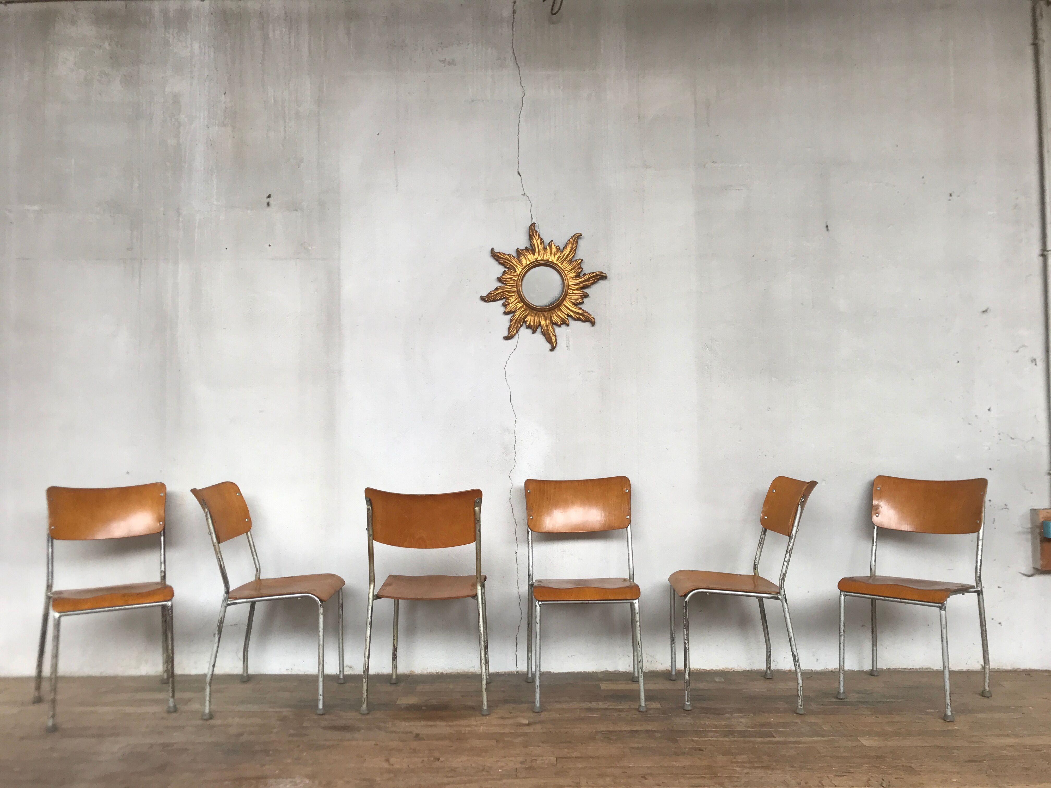 Series of 6 vintage industrial school chairs stackable 1950 thermophorized seating