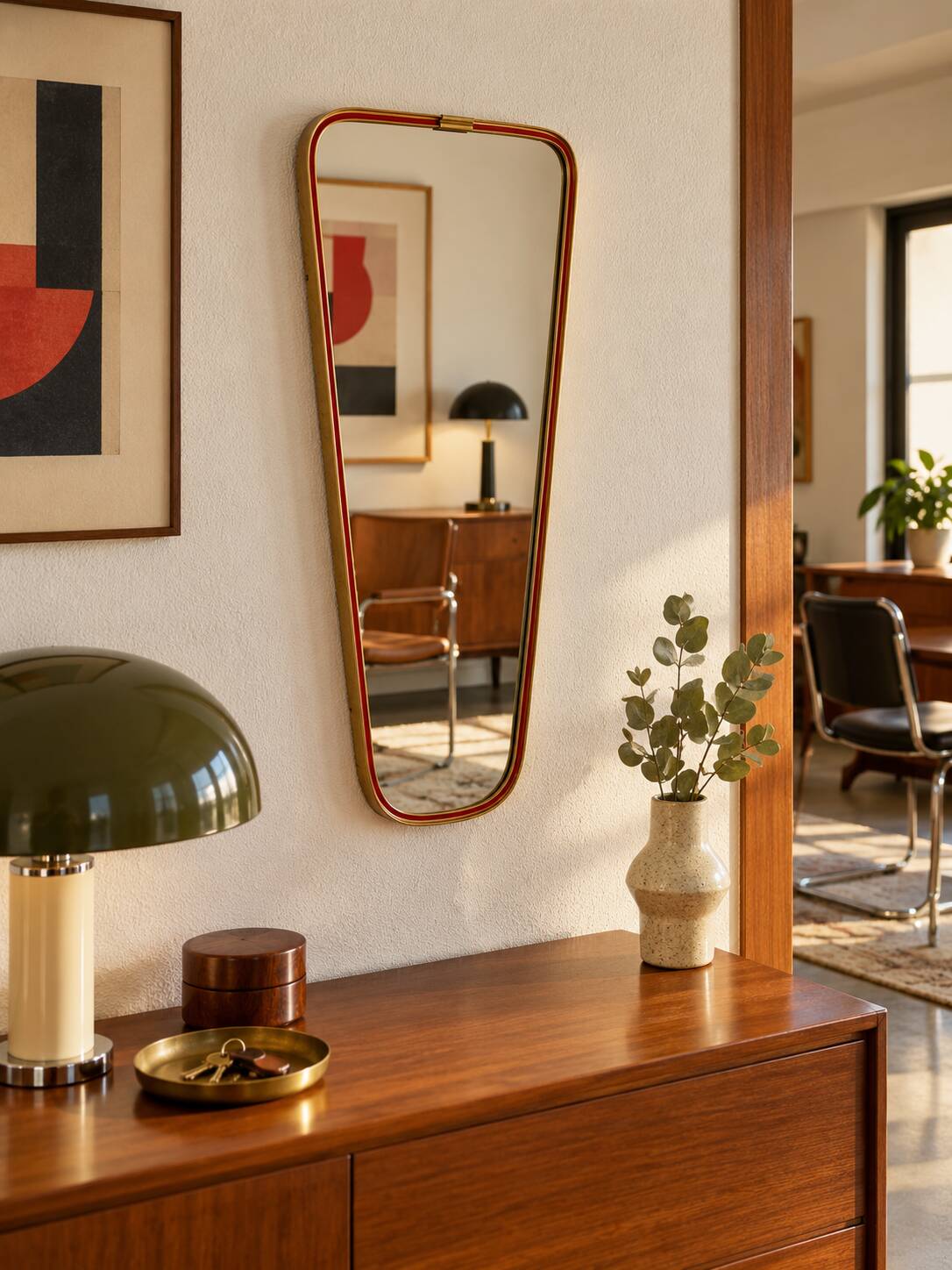 Vintage 1960 asymmetrical mirror, free-form, gold and red - 71 x 3