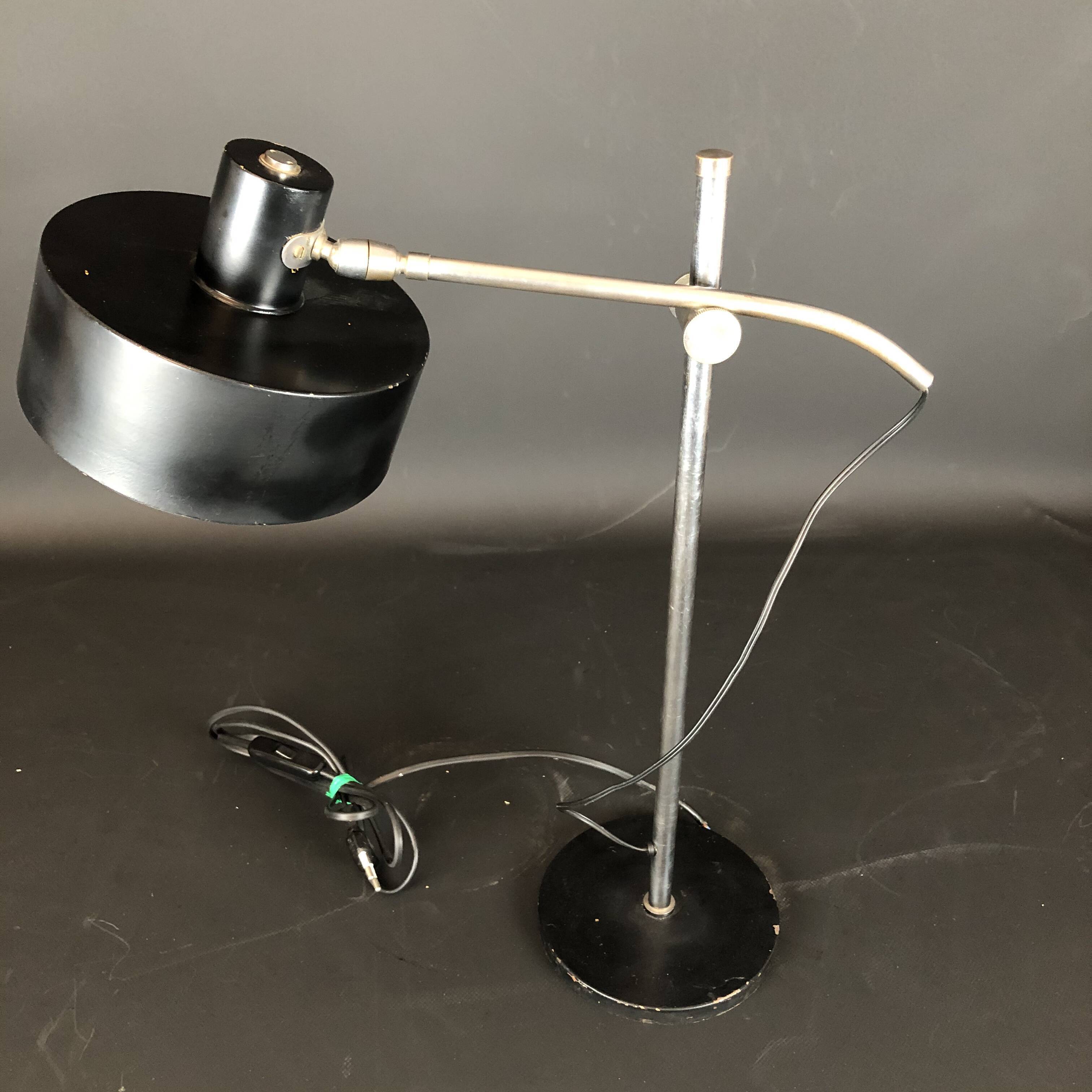 Vintage Italian metal and nickeled brass table lamp from 50s