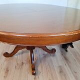 Extendable Oval Round Table