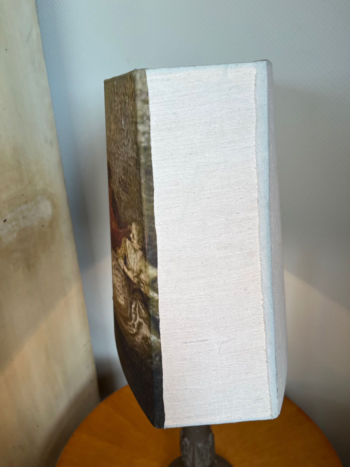 Wall tapestry pattern lampshade