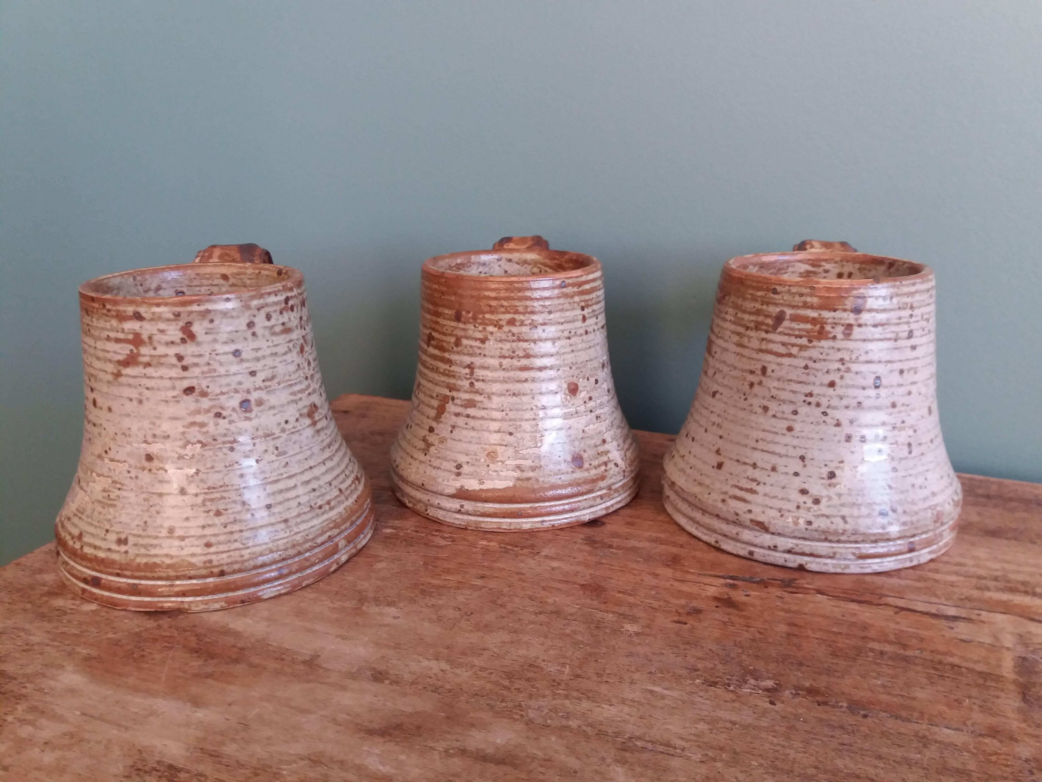 Stoneware mugs from Puisaye by Jean-Pierre Prud’homme
