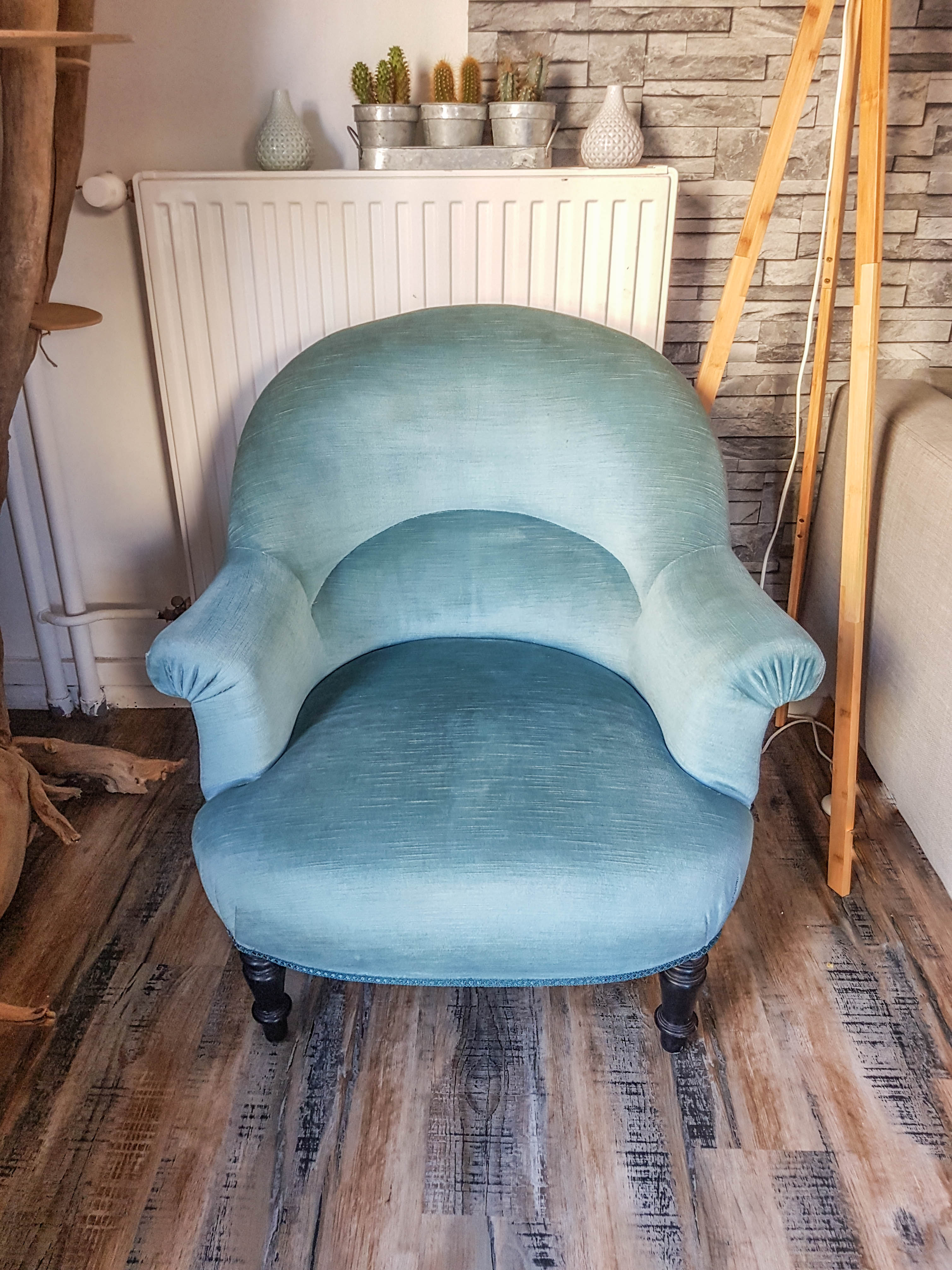 Vintage toad armchair blue velvet 70s