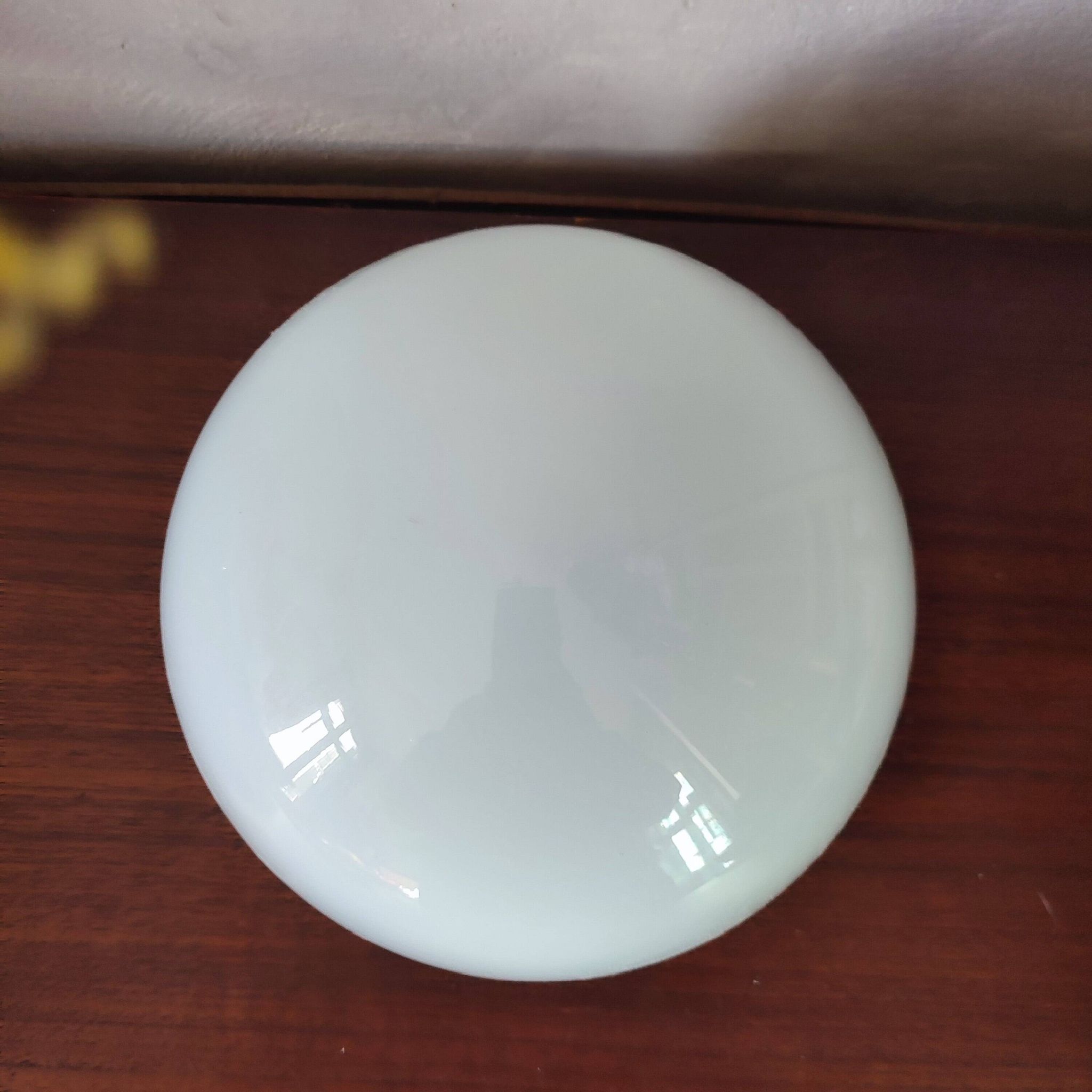 Applique ou plafonnier rond 20 cm en opaline blanche