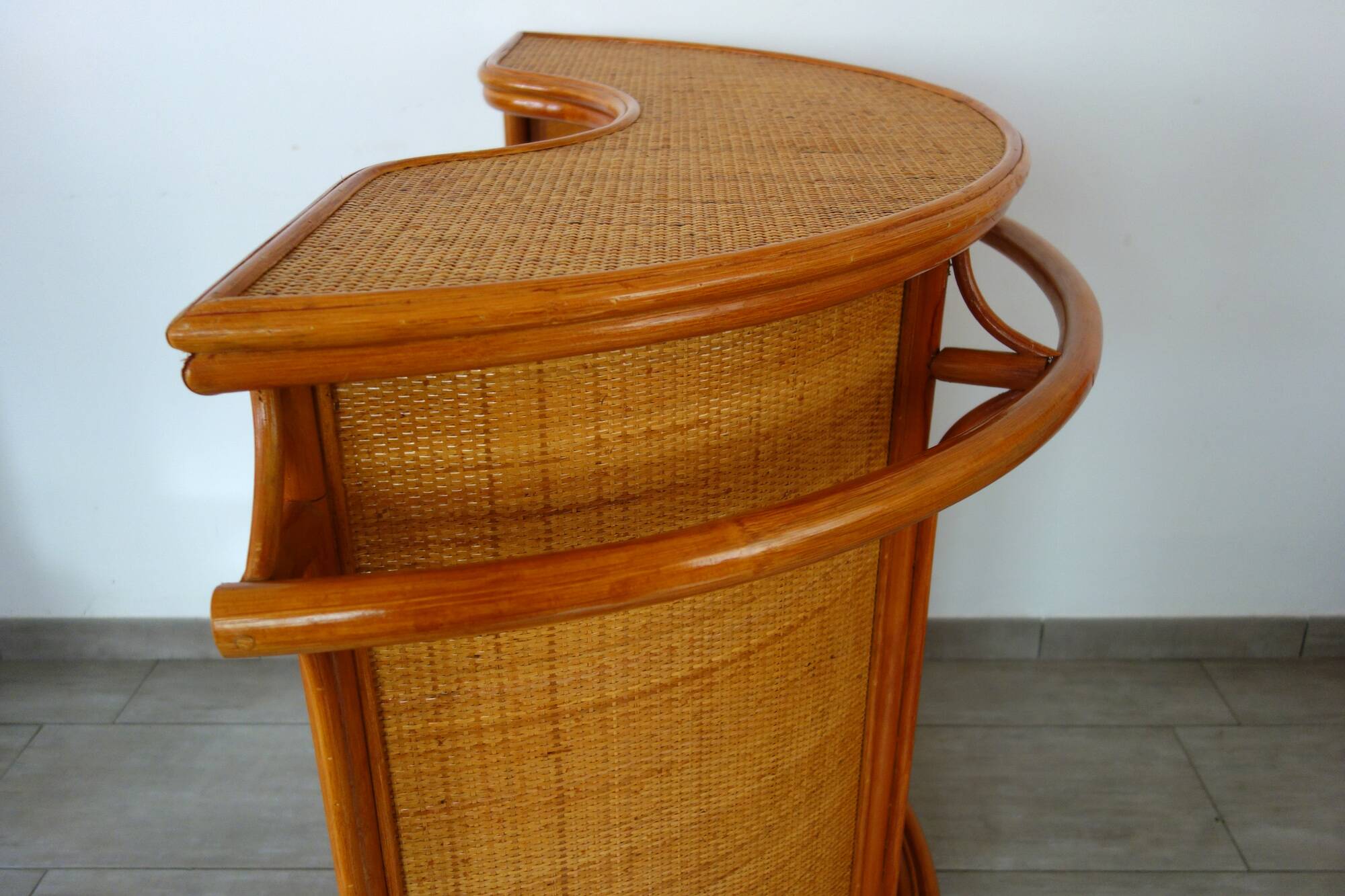 Vintage 70s rattan bar