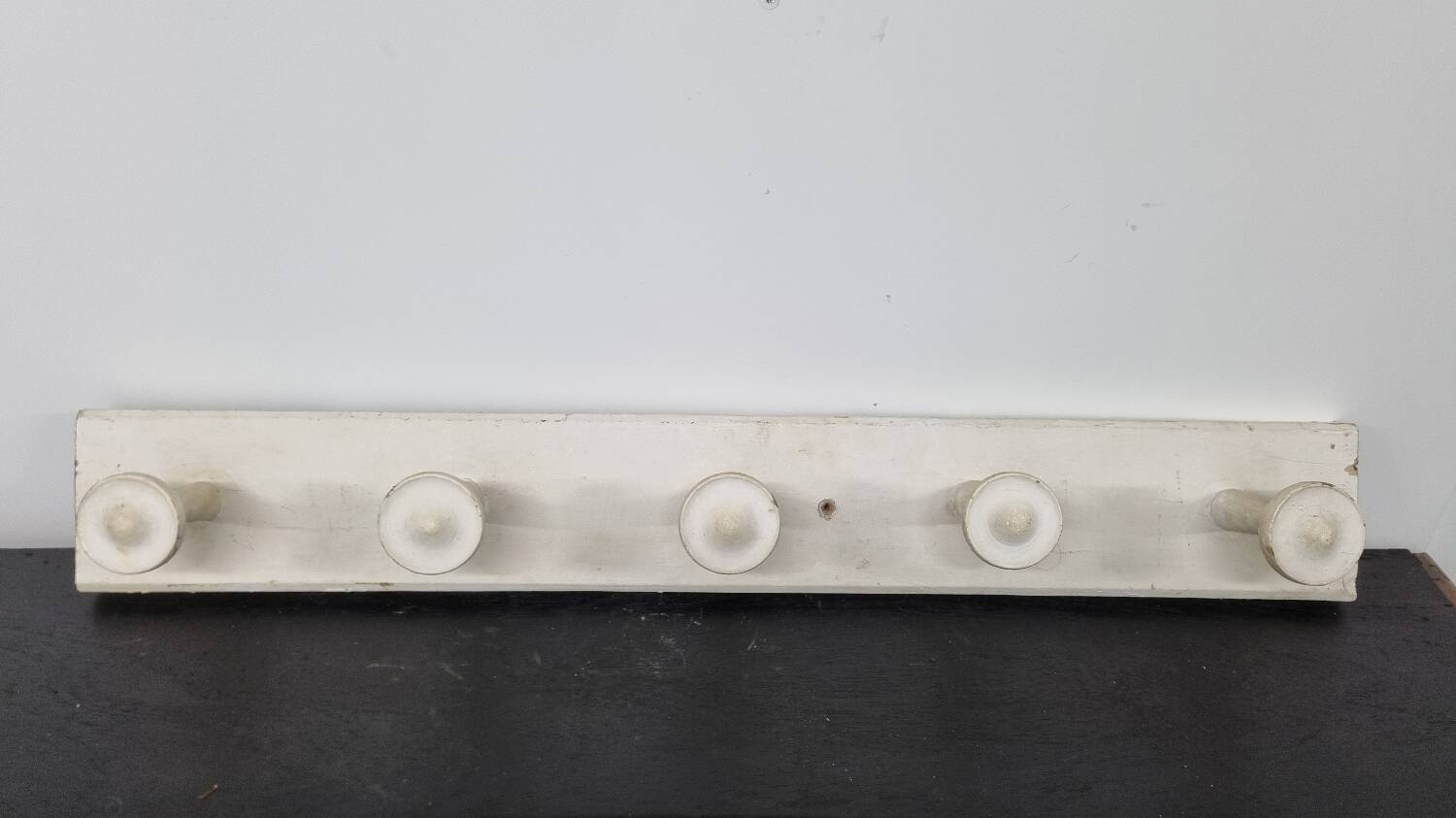 Wall coat rack