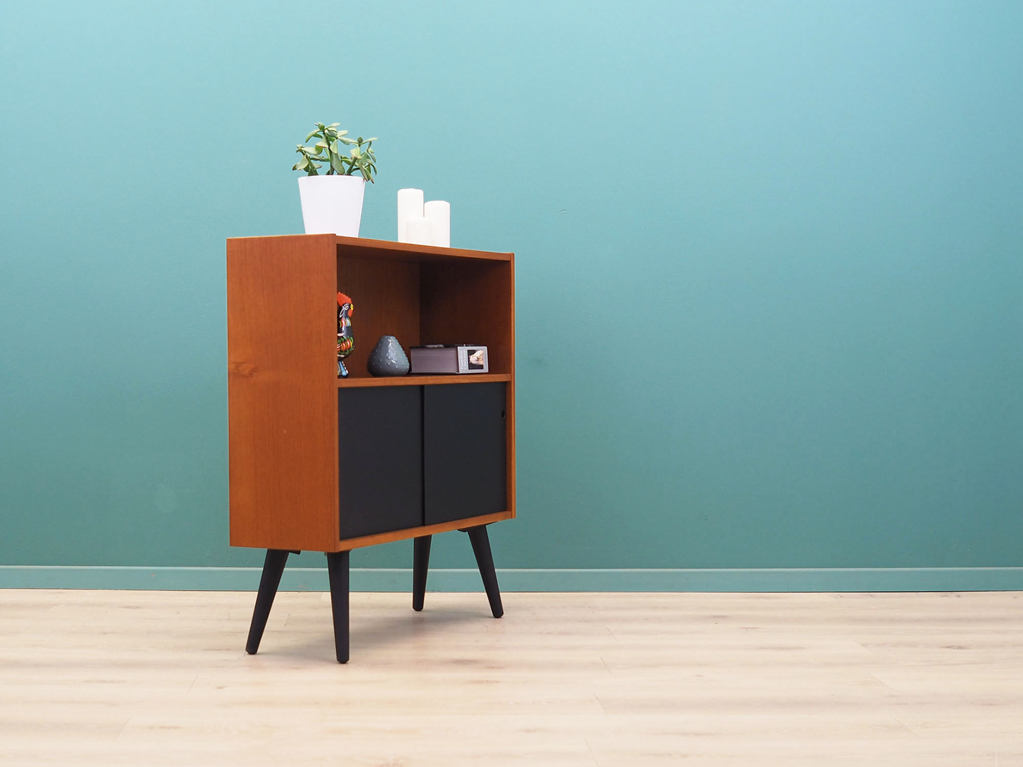 Teak bookcase, Danish design, 1970s, production: Denmark