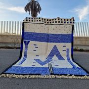 Tapis berbère tissè main authentique a motifs bleu 150/250 cm