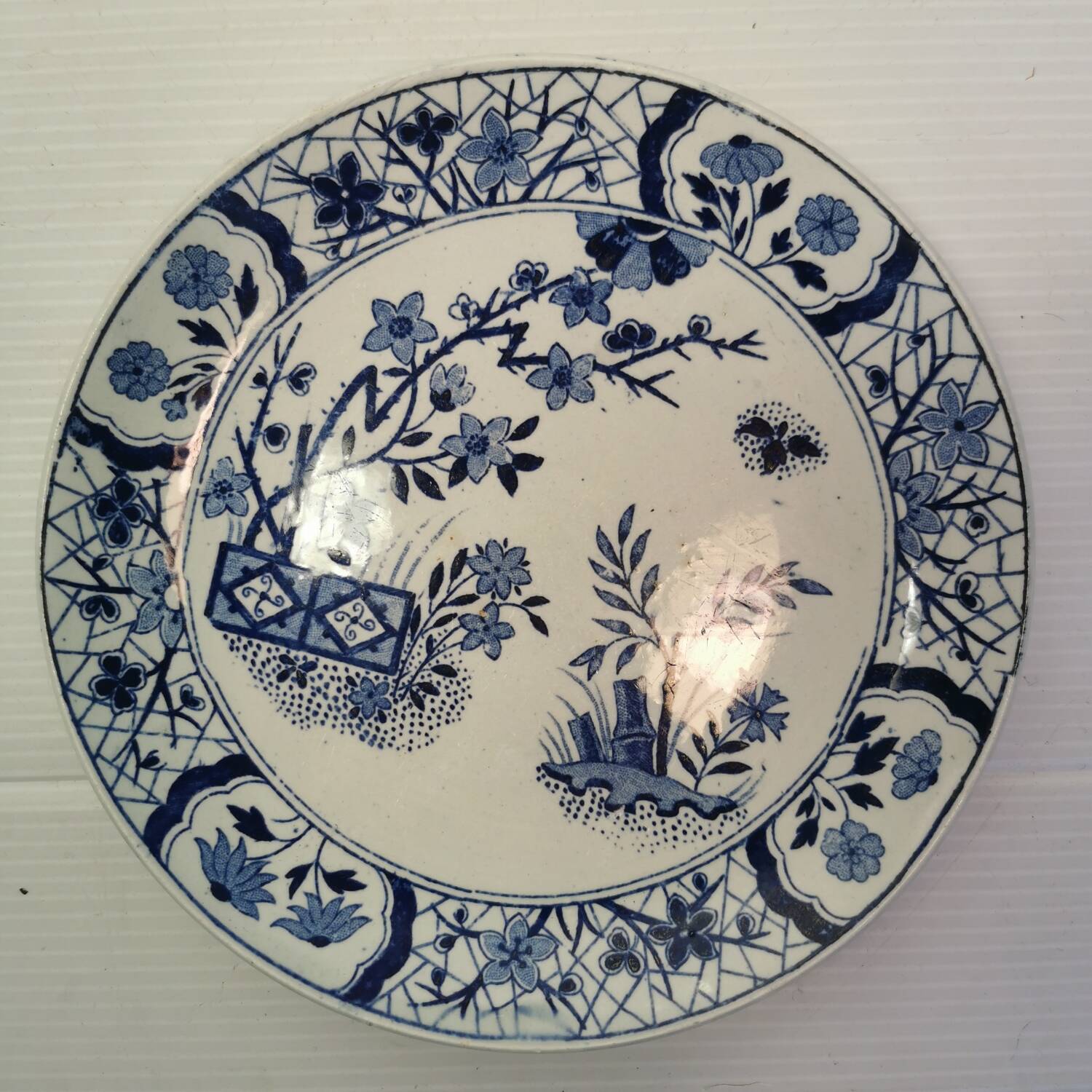 Old Cake / Dessert Plate U & C Damas Blue Utschneider et Cie Sarreguemines BEAUTIFUL DECOR