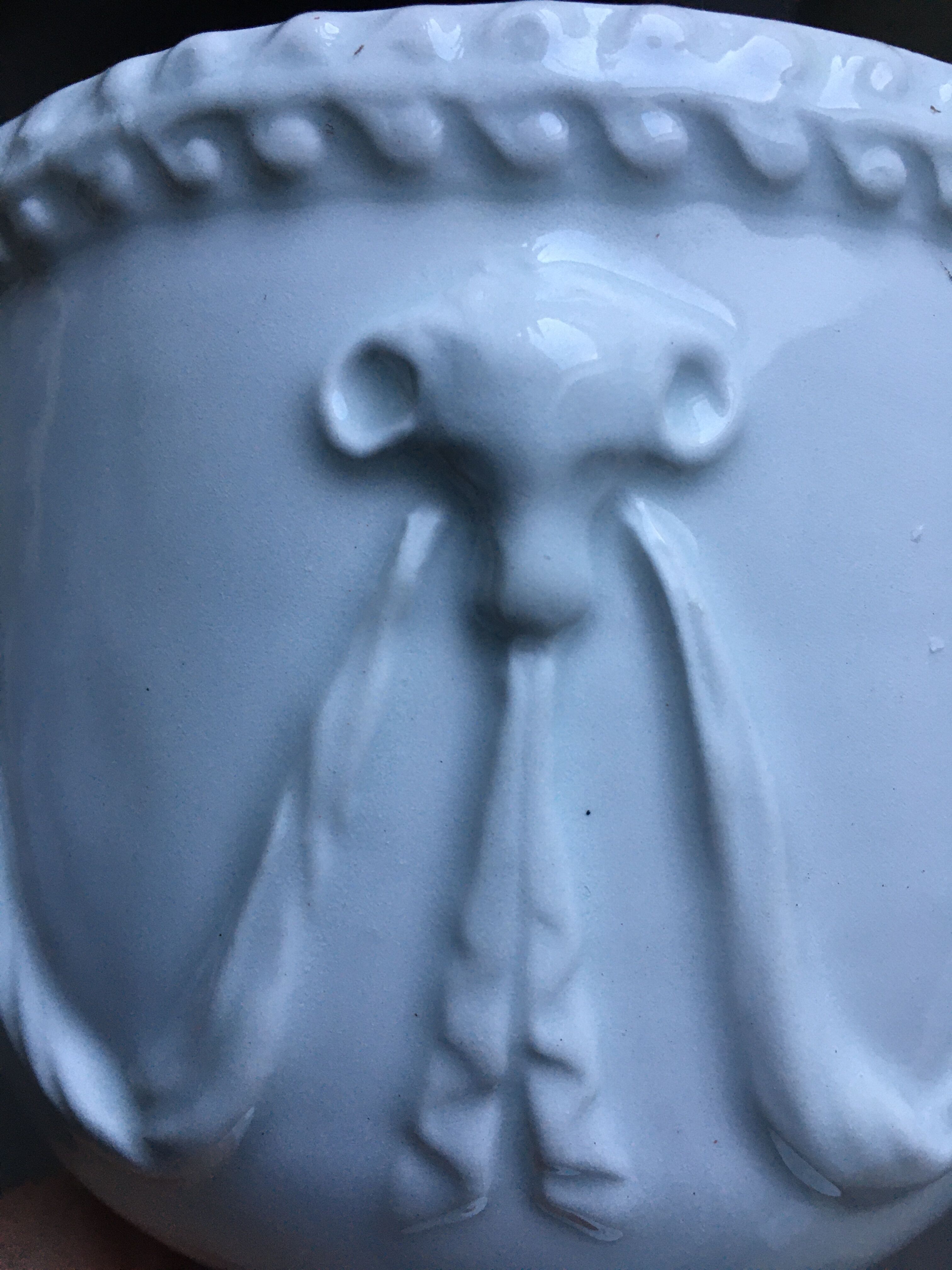 White chalice-cutting vase