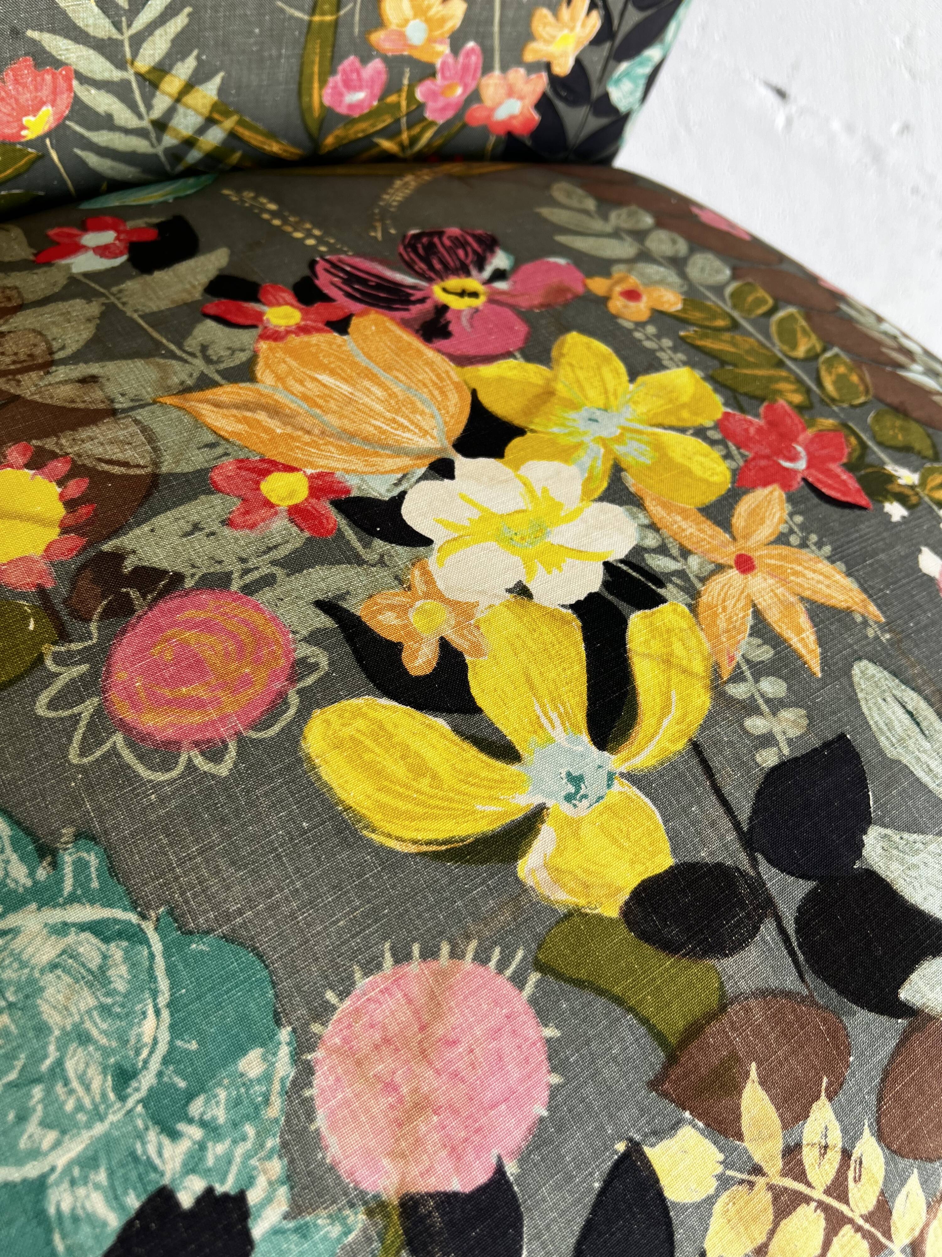 Vintage Floral Cocktail Chair/Single Seat/Armchair