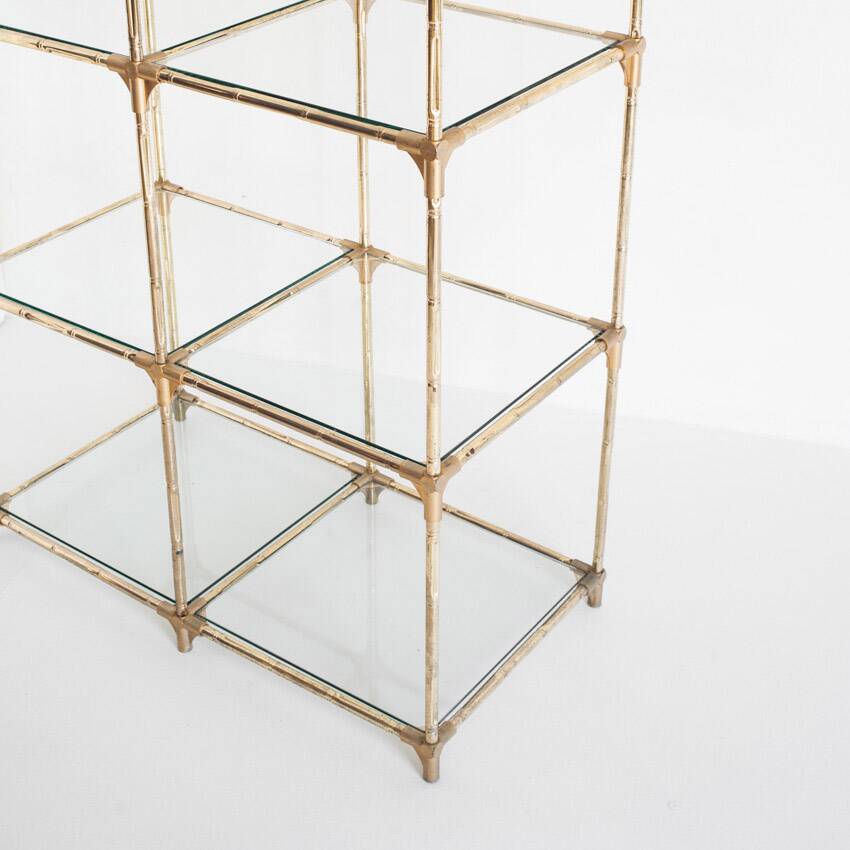 Etagère modulable vintage. Fer  doré et verre. Espagne, années 60.