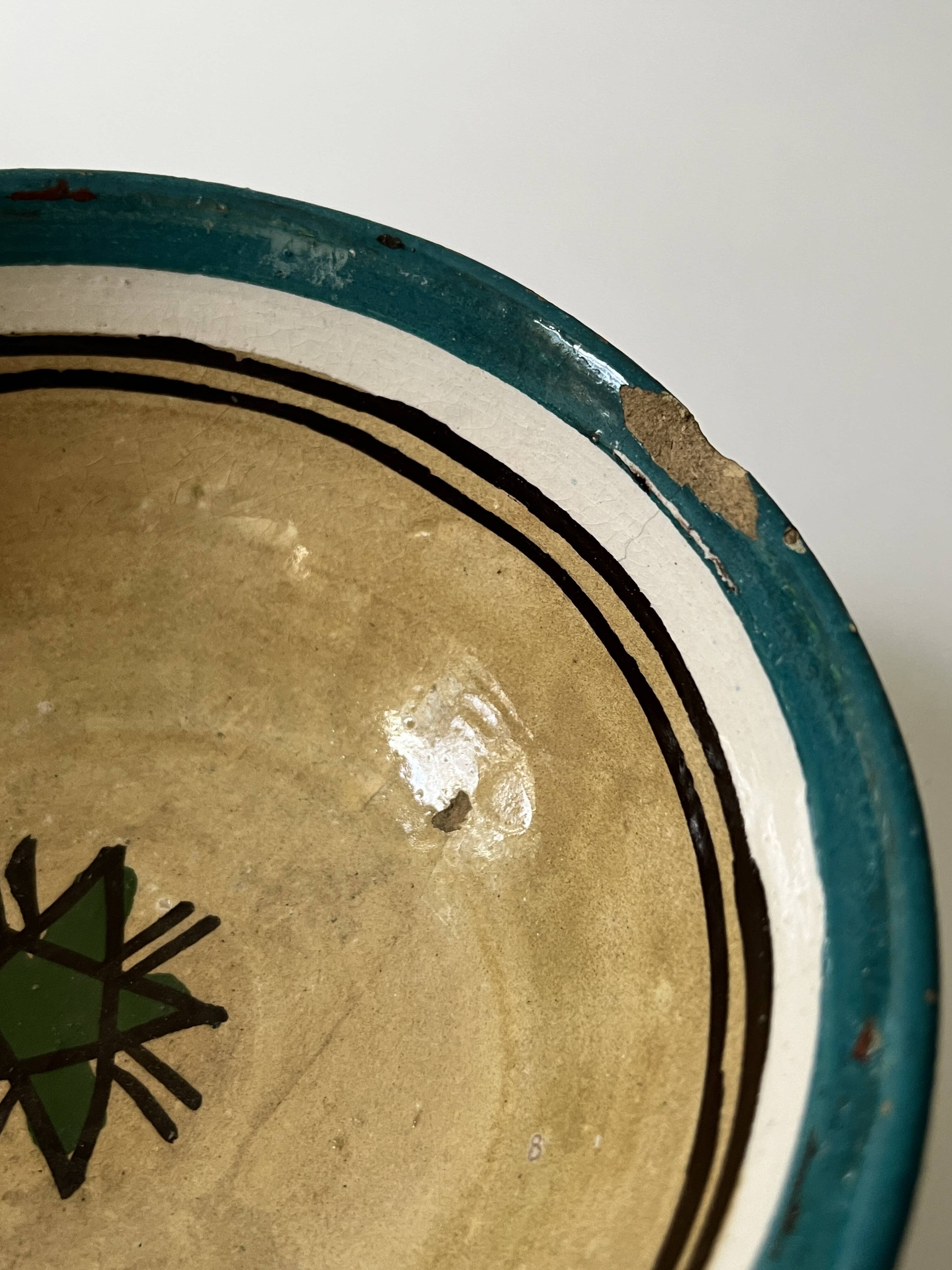 Antique Berber pottery in glazed ceramic