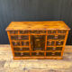 Cabinet en bois vintage – Inspiré par la botanique