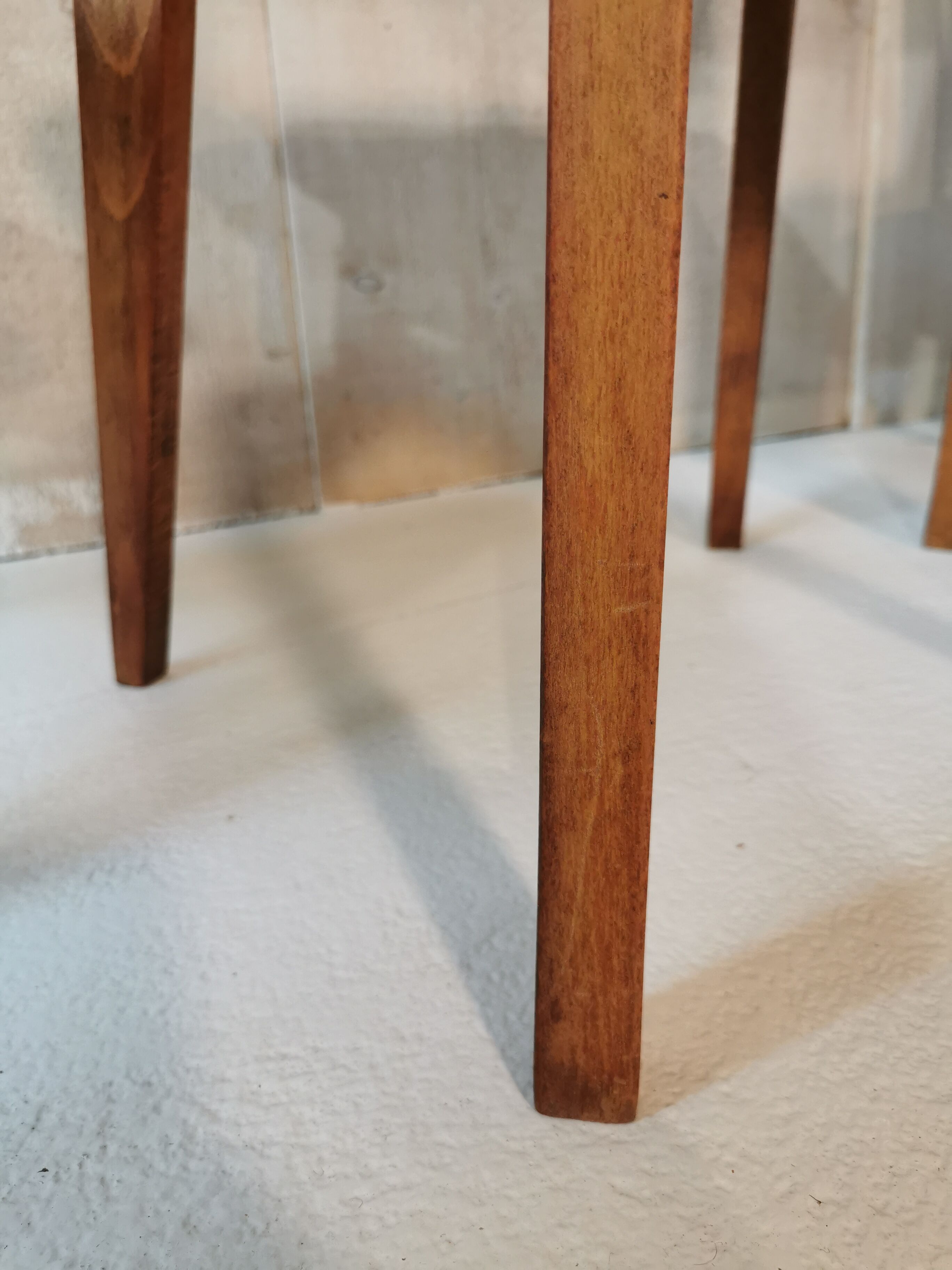 6 bistro chairs