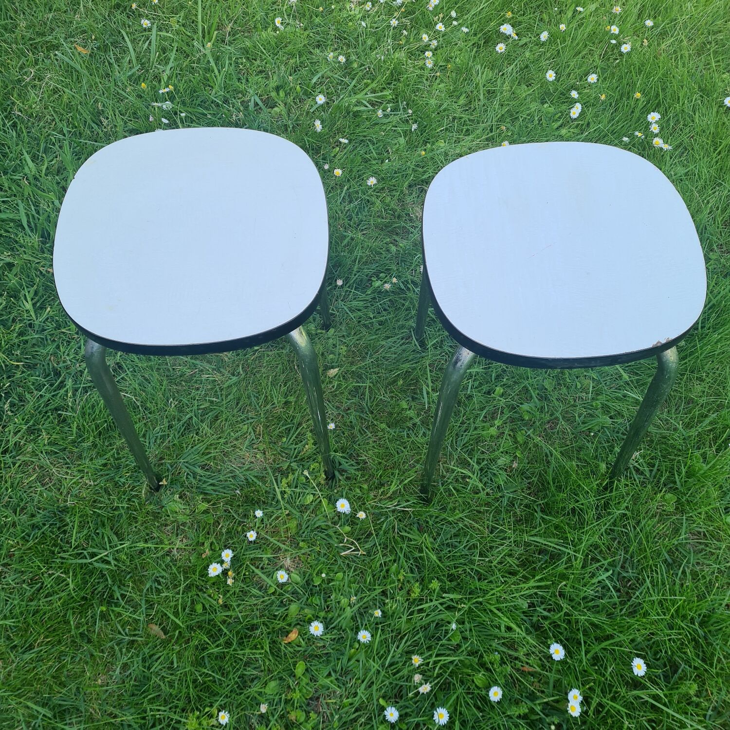 Set of 2 formica stools