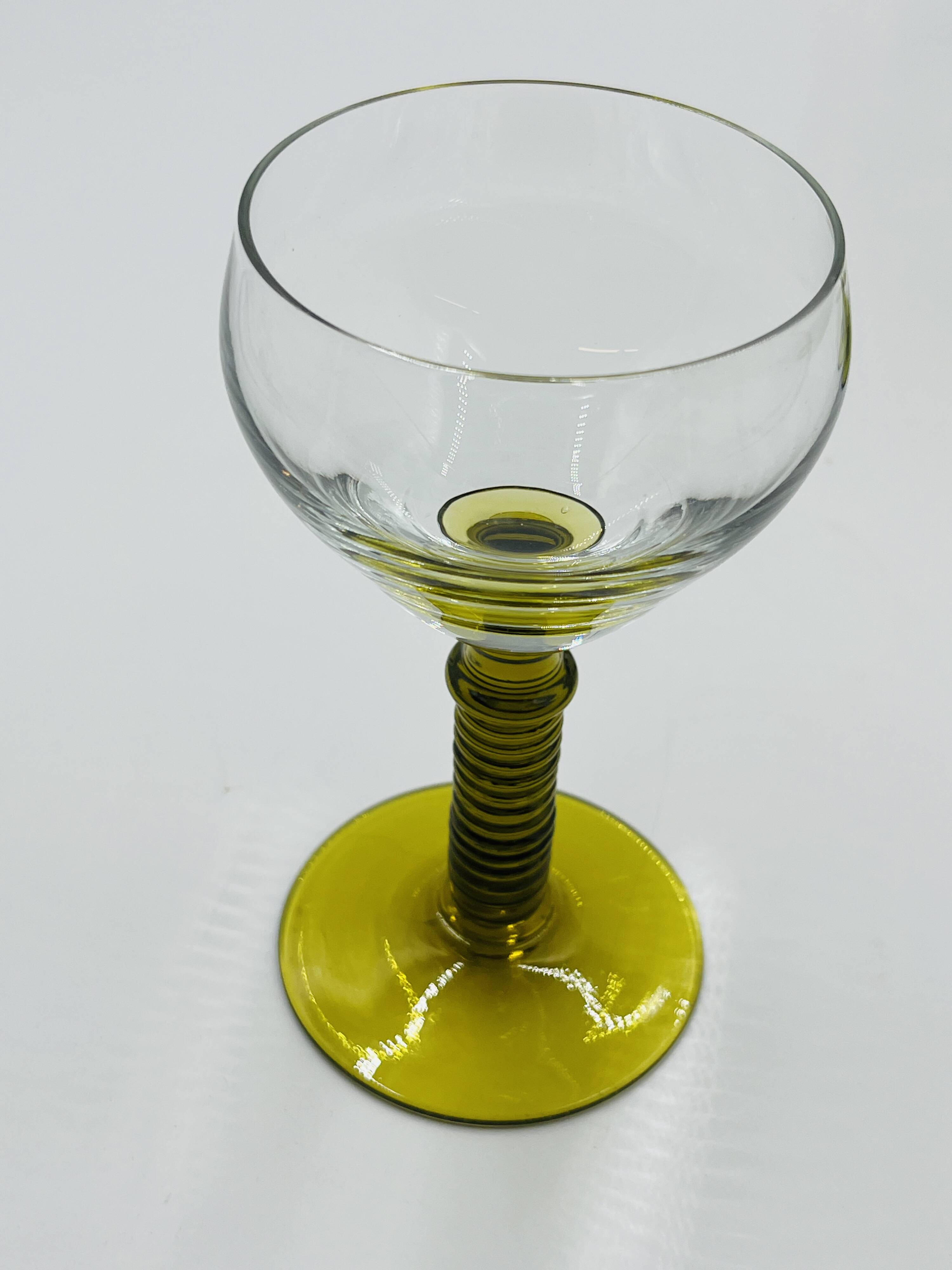 Lot de 5 verres à vin Roemer verts