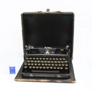Seidel & Naumann Dresden Erika typewriter, Germany, 1930s
