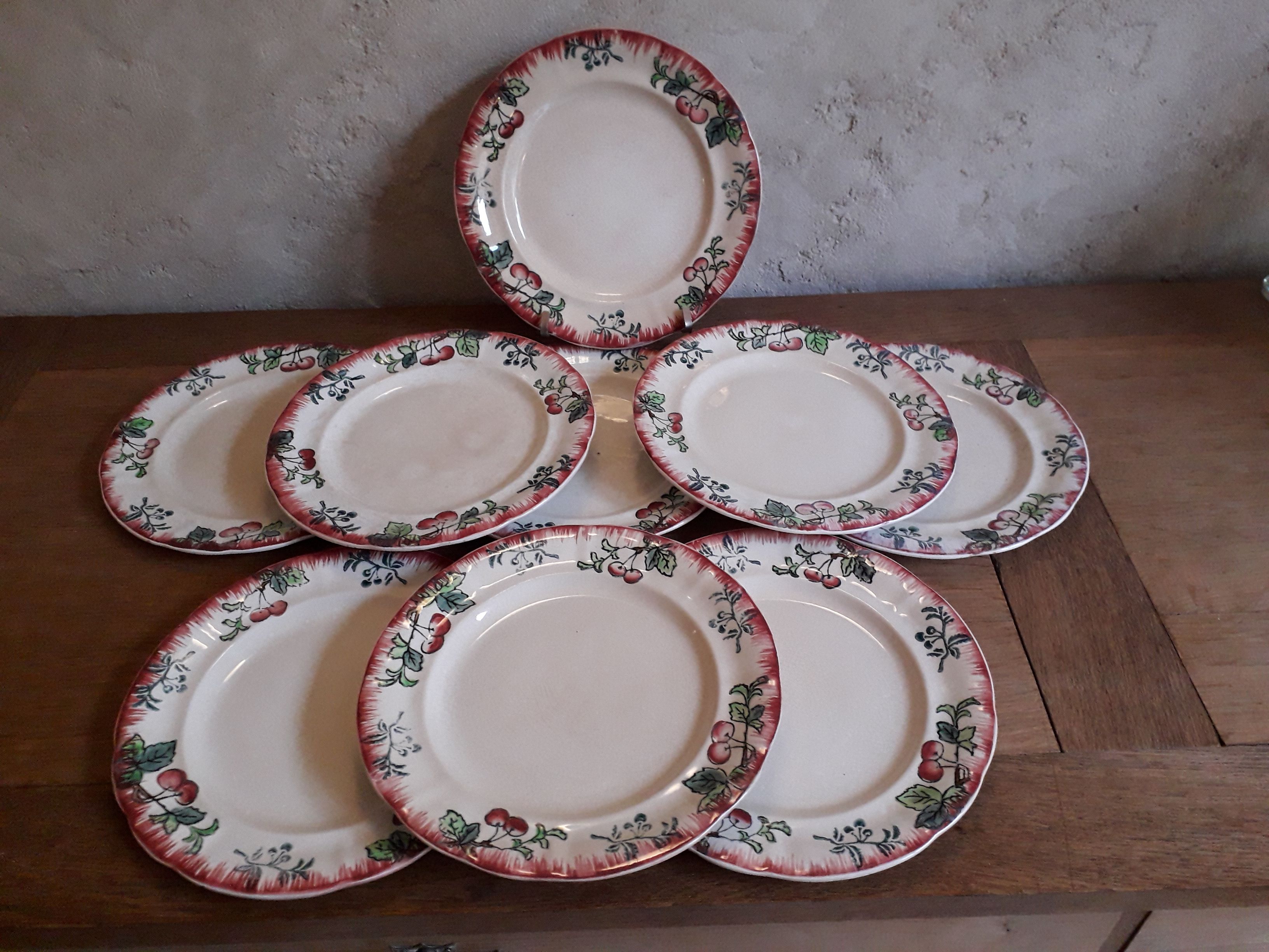 Set of 9 dessert plates Longwy moèle Montmorency end 19th