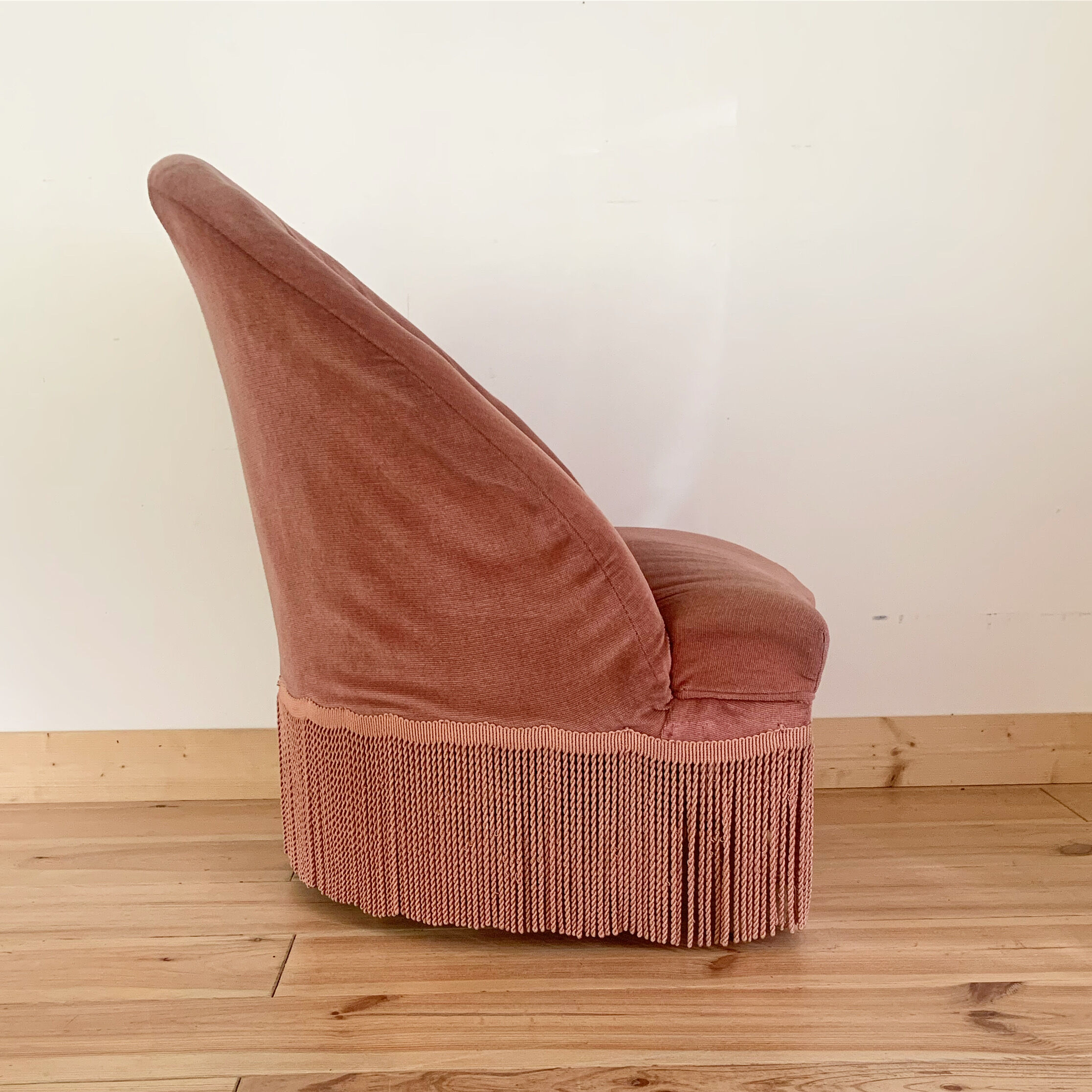 Fauteuil crapaud en velours rose