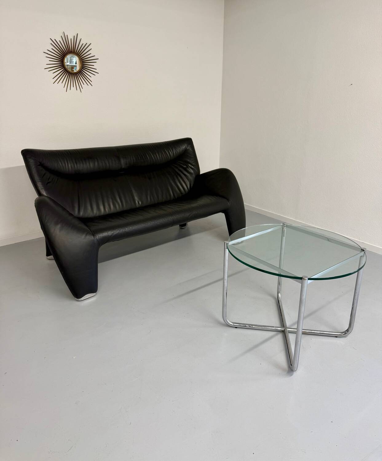 Old 2/3 seater lounge sofa designed by Jan Armgardt for Leolux in black leather