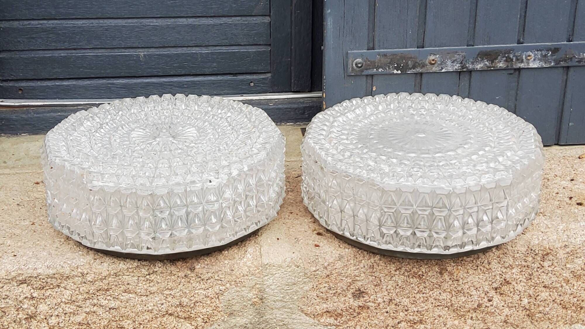 Set of 2 Erco ceiling lights from the 60s in diamond-tipped glass Diameter 35cm
