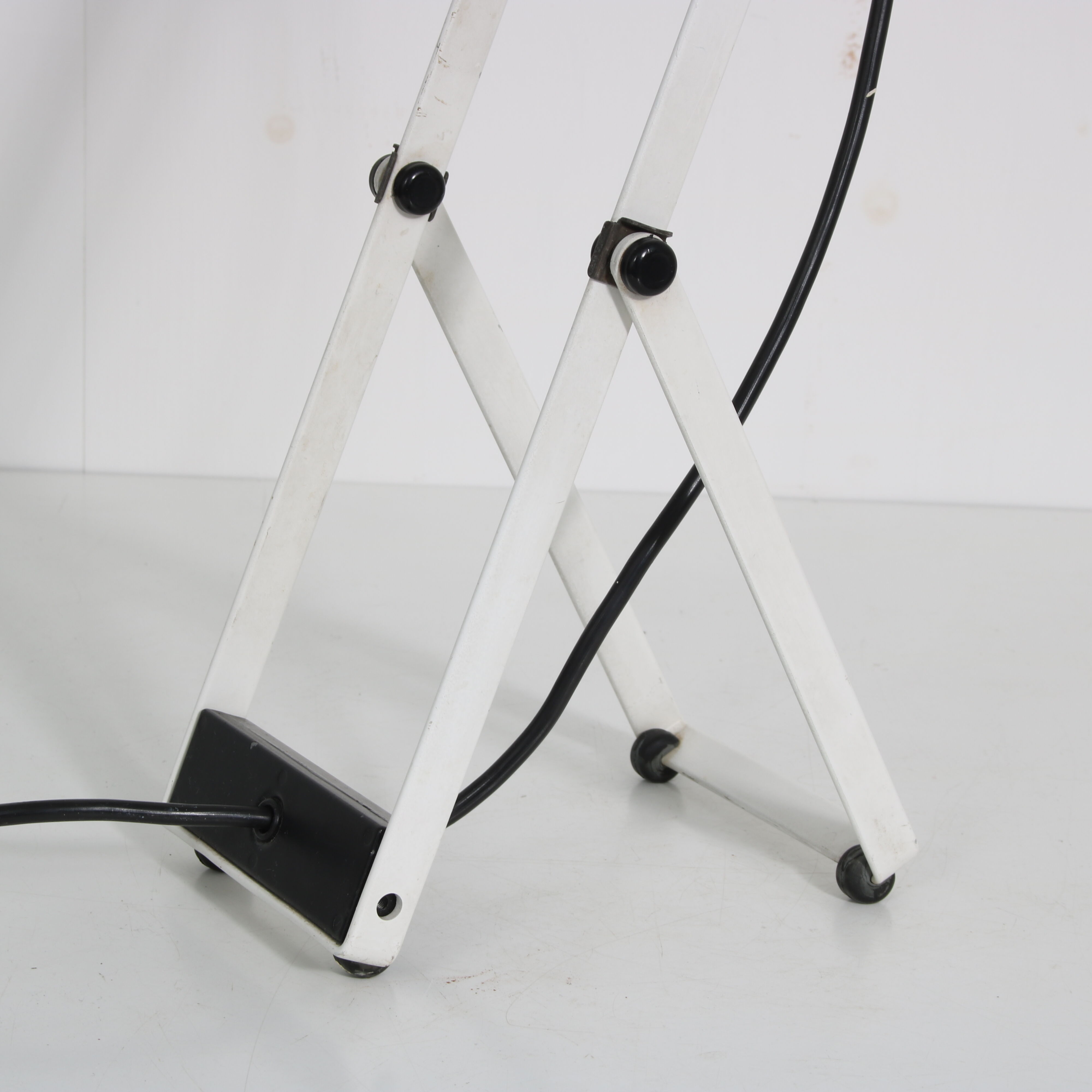 1980s “Synthesi” Table lamp by Ernesto Gismondi for Artemide, Italy