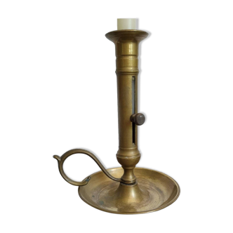 Brass candle holder with handle