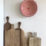 Round Moroccan terracotta dish, striped patterns