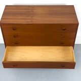 Commode en teck par Hansen et Guldborg, années 1960.