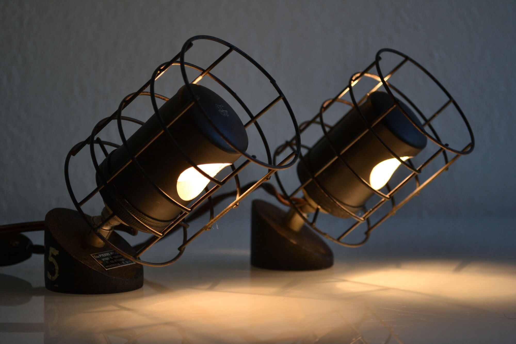 Paire de lampes vintage 50's de laboratoire bbt krauss