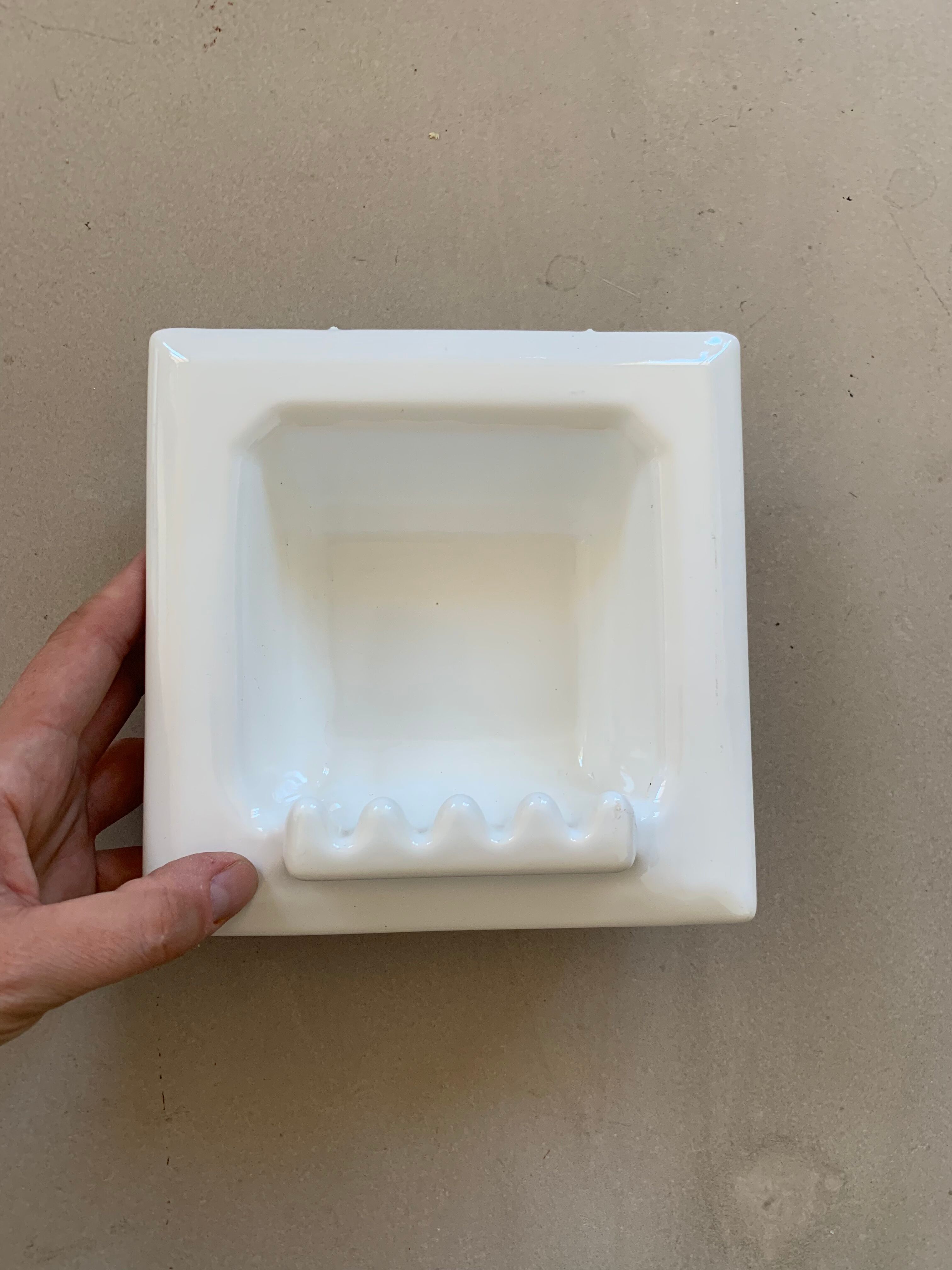 Built-in ceramic wall soap dish