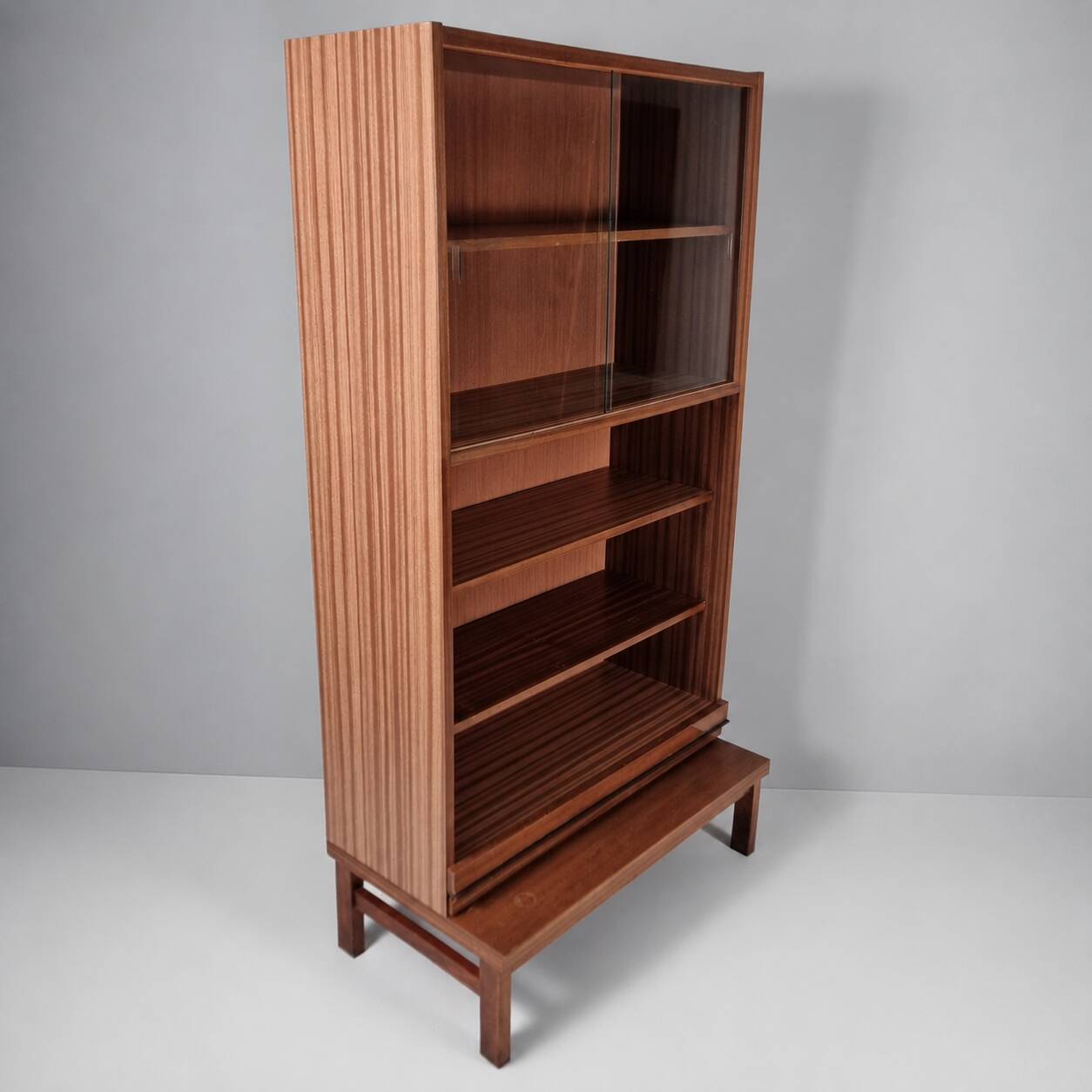 Vitrine vintage, années 1970