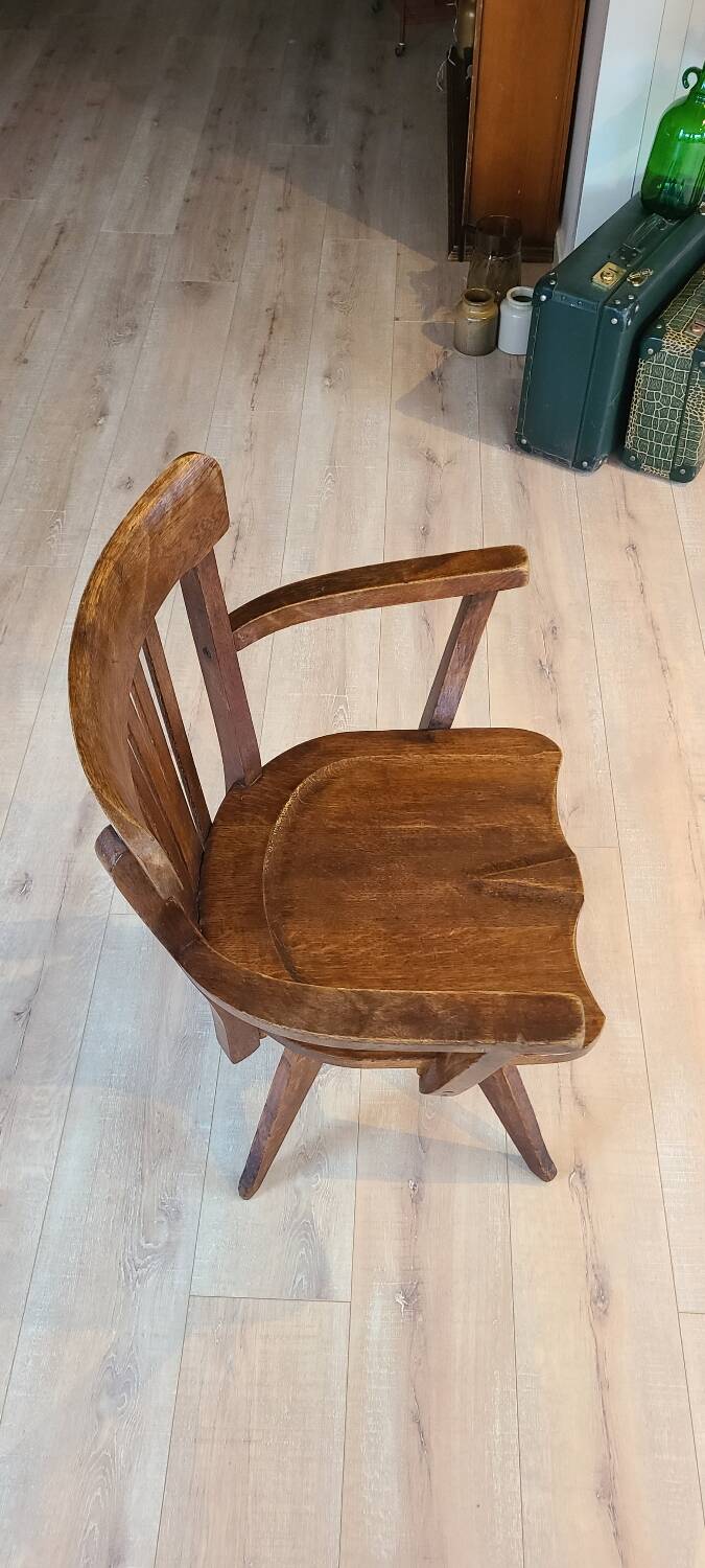 American armchair in oak
