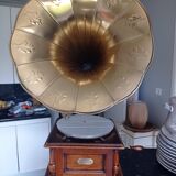 Pretty and former phonograph of François Désiré Odobez