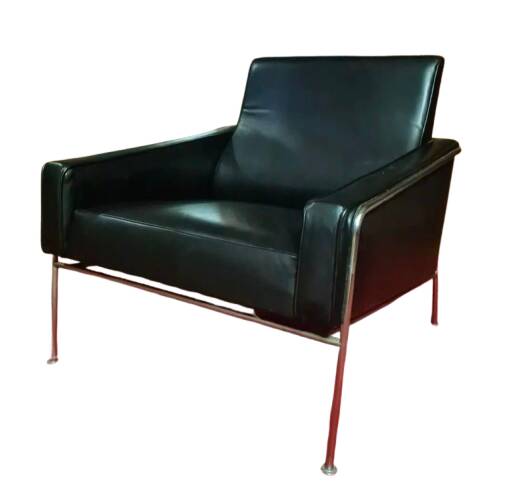 Armchair from the 3300 series by Arne Jacobsen