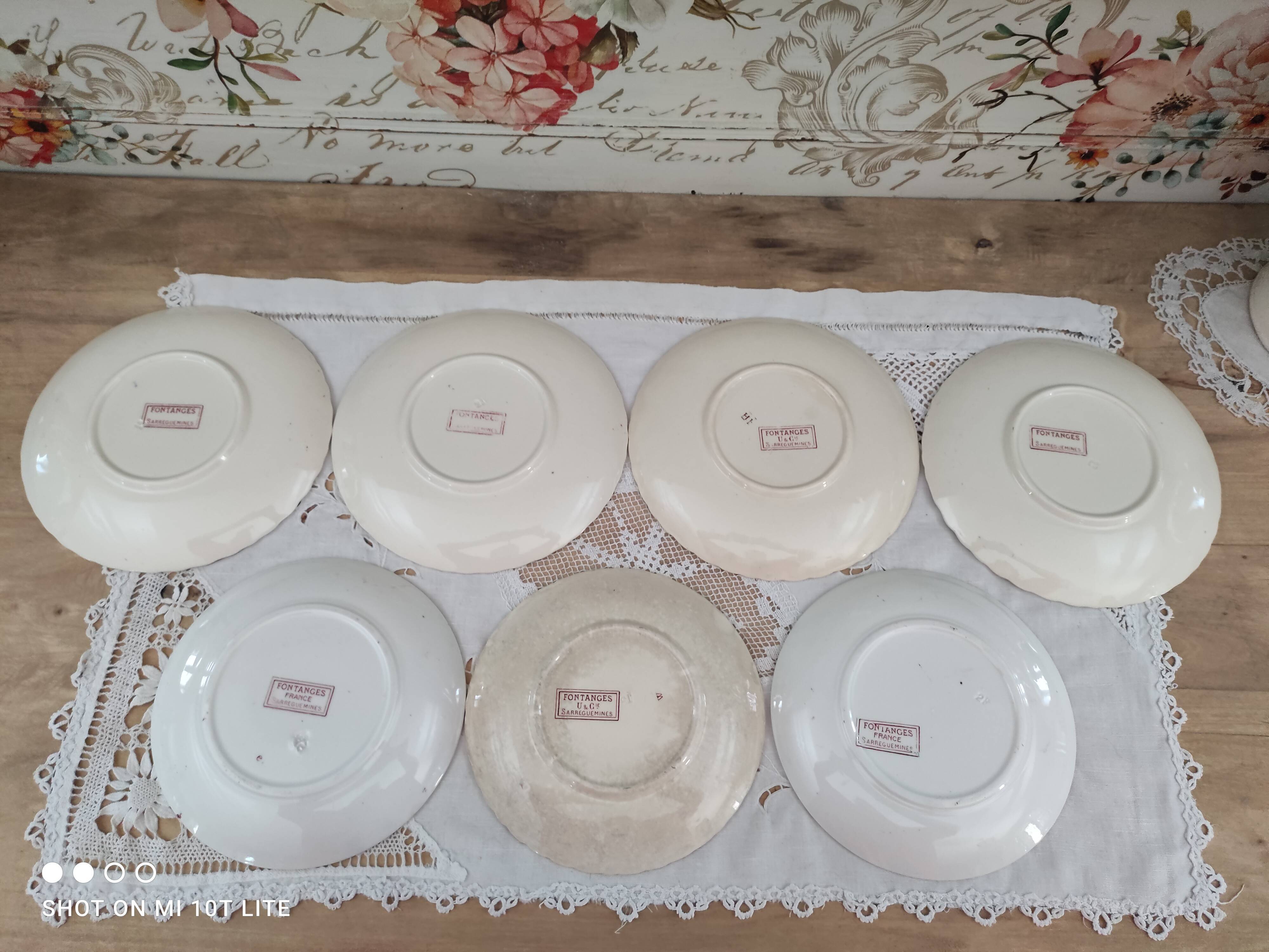 Lot de 7 assiettes ou soucoupes dépareillées Sarreguemines modèle Fontanges