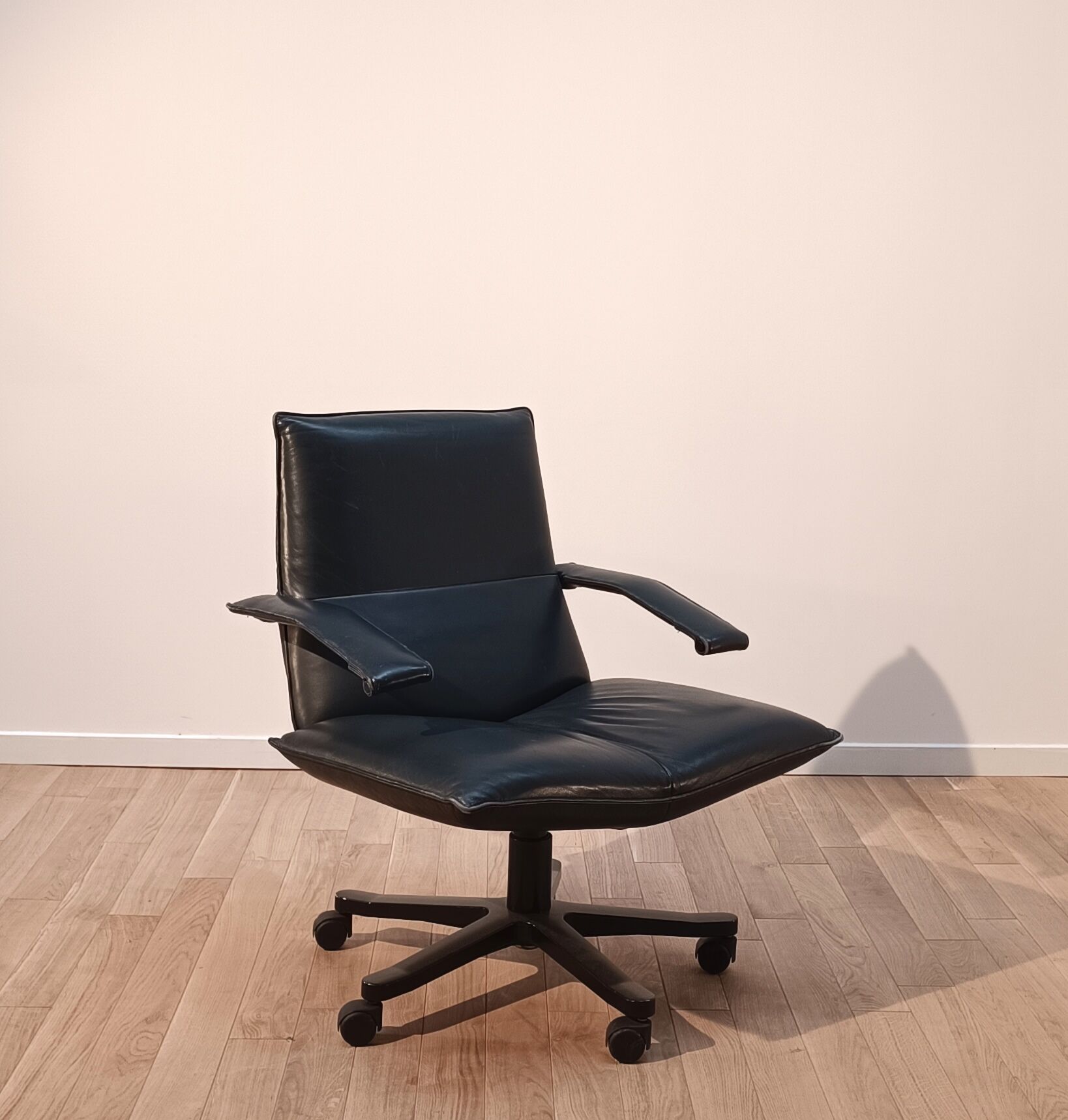 Fauteuil vintage delta, mobilier international