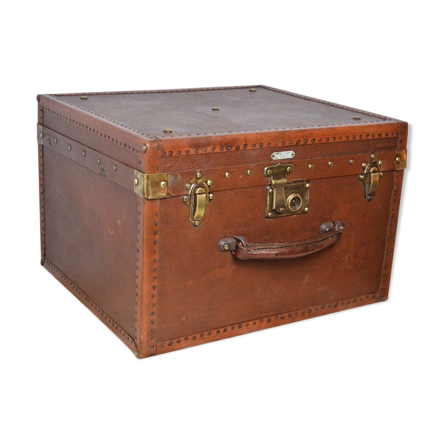 Old trunk of luxury Lavoet