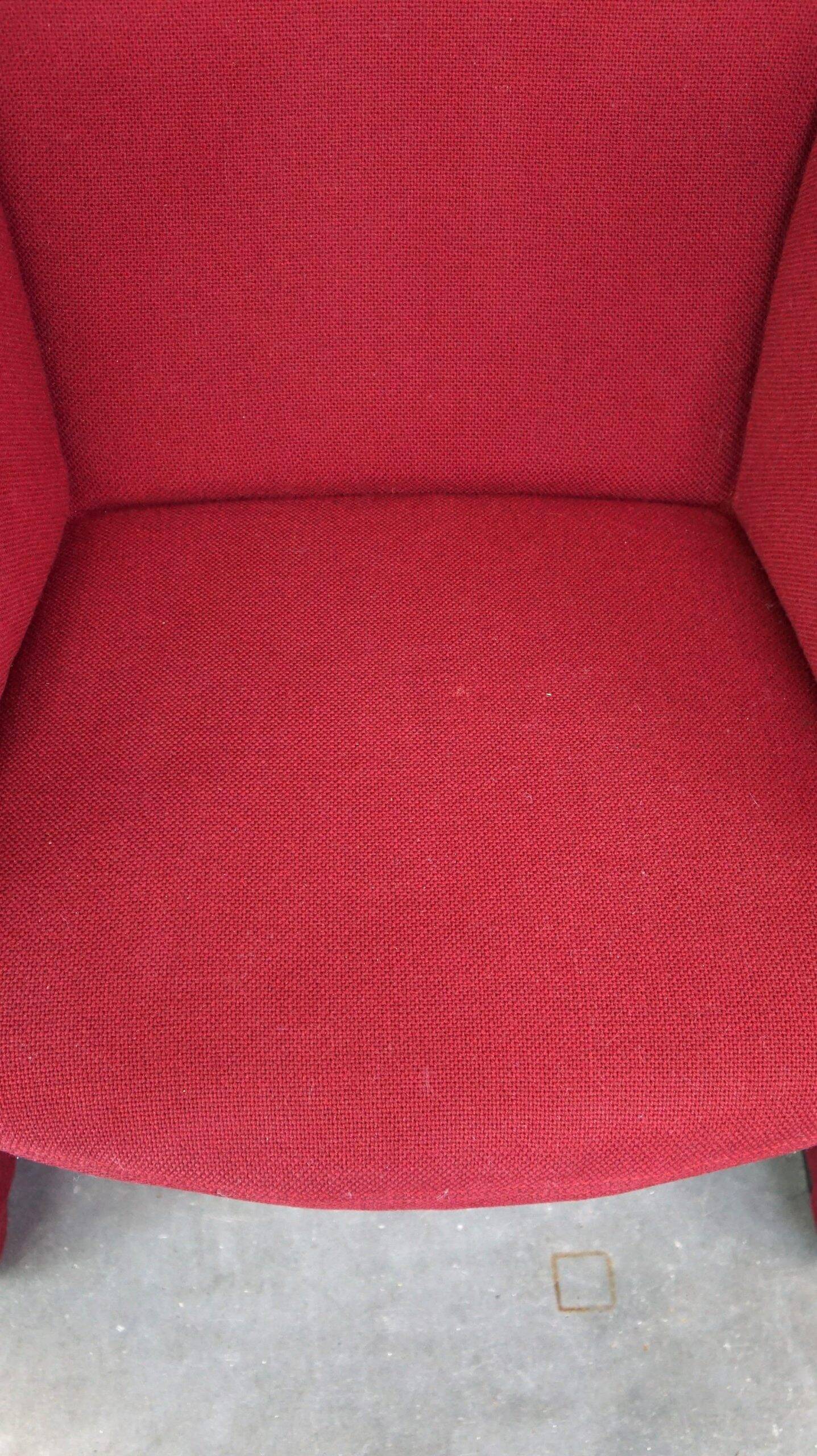 Vintage Artifort design armchair model