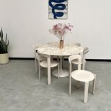 Florence Knoll round table, marble top and tulip base, circa 1960, Eero Saarinen
