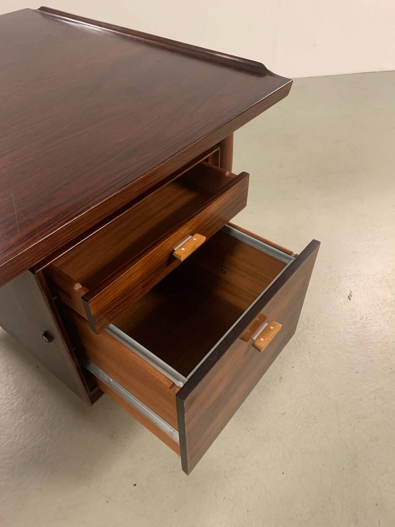 Bureau de direction en palissandre par Arne Vodder pour Sibast, 1960