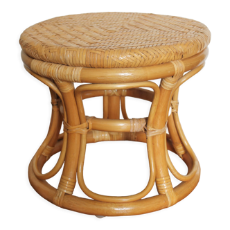 Low rattan stool and vintage canning