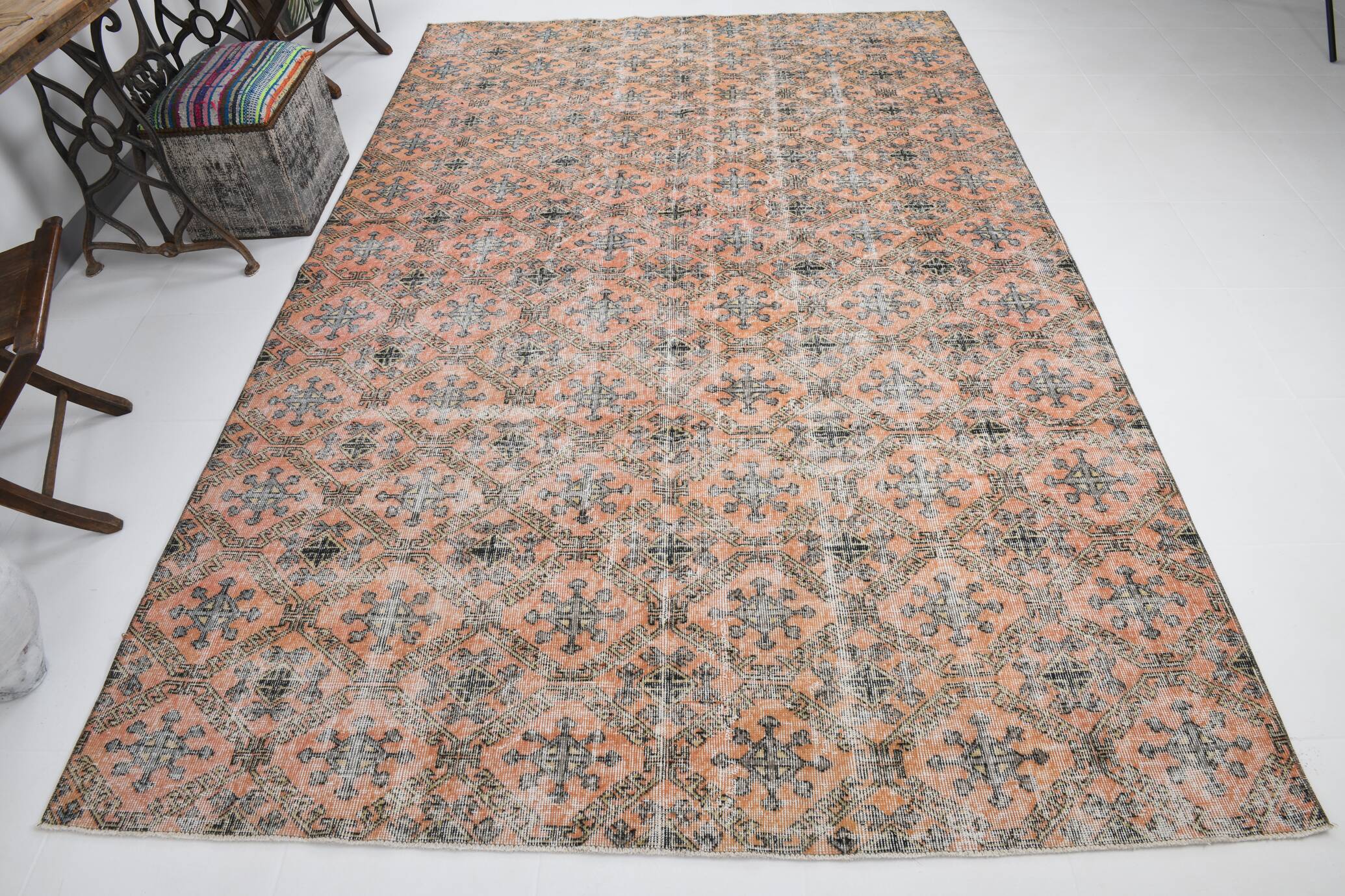 7x10 Pumpink Orange & Black Persian Rug, 208x316Cm