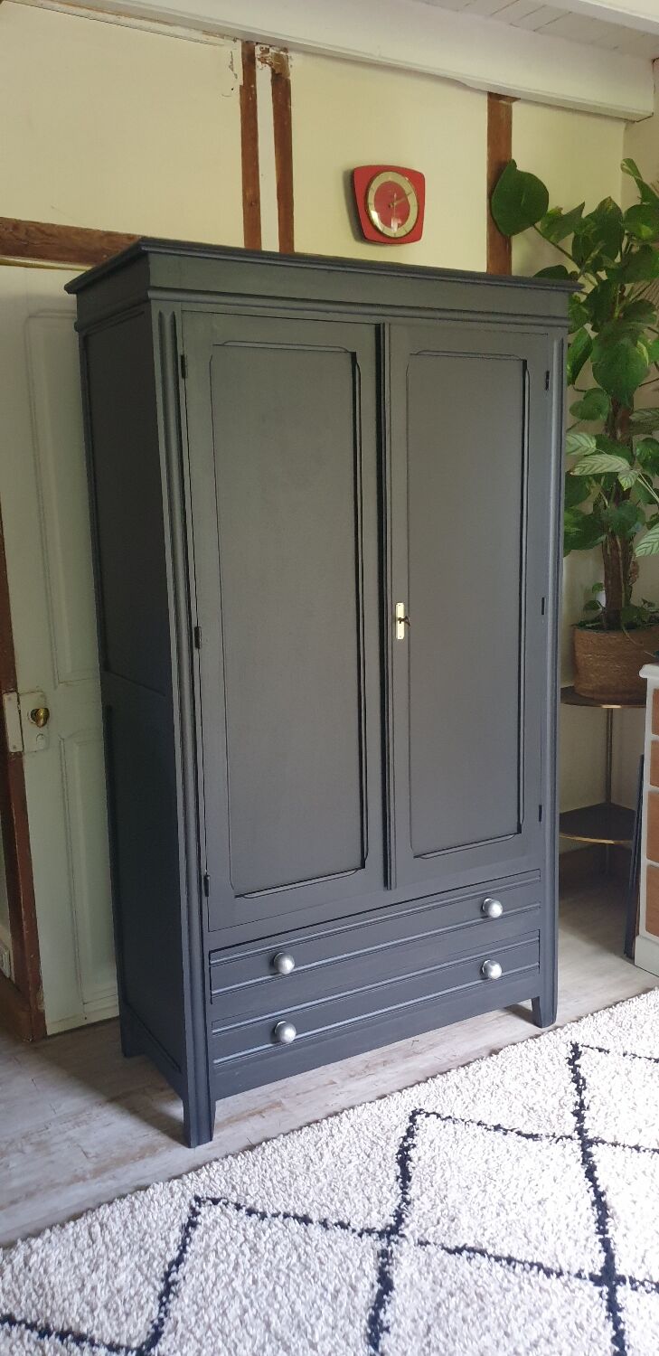 Parisian wardrobe in solid oak