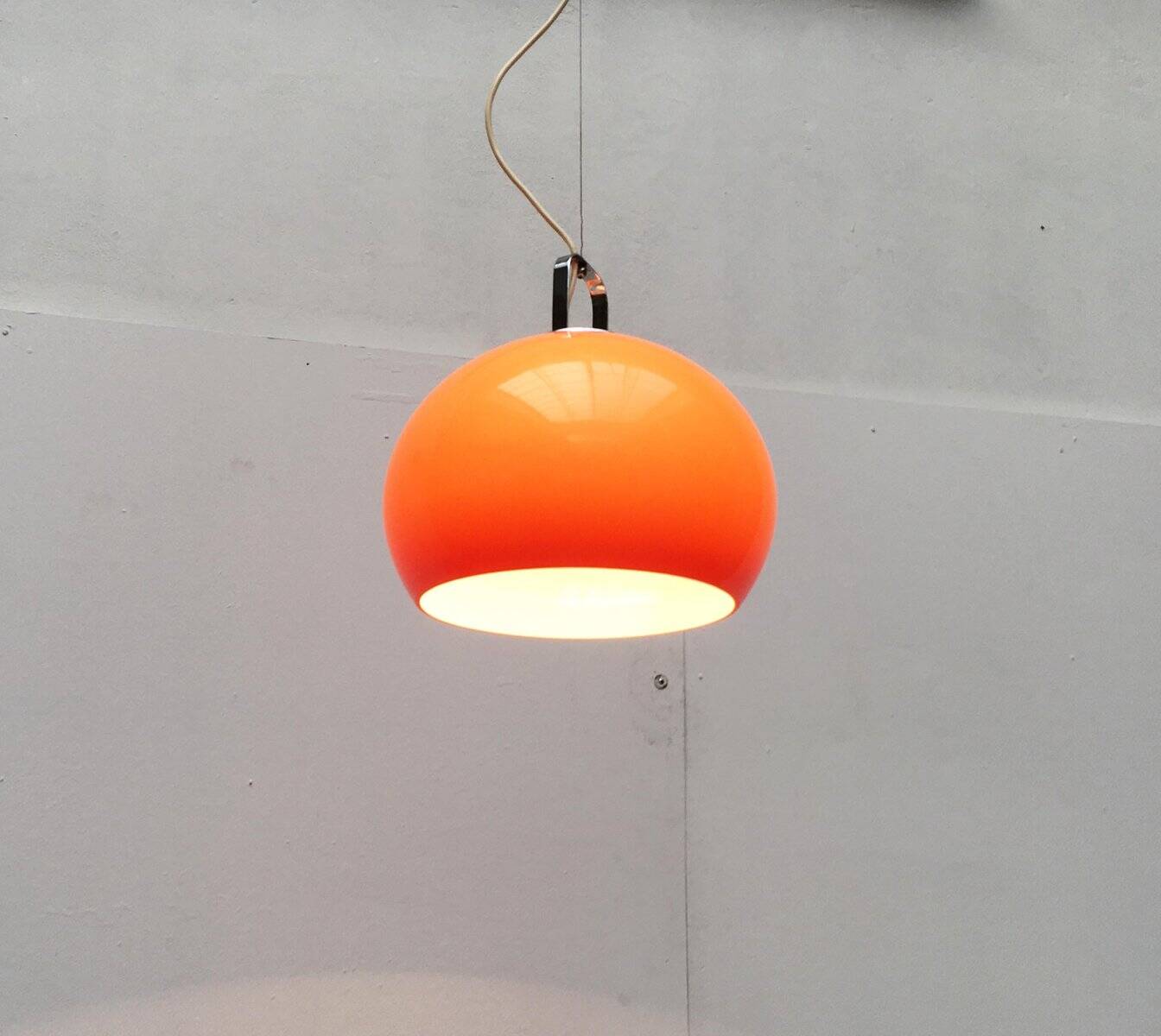 Suspended lamp Zurich Italian from the space age mid-century by Luigi Massoni for Guzzini.