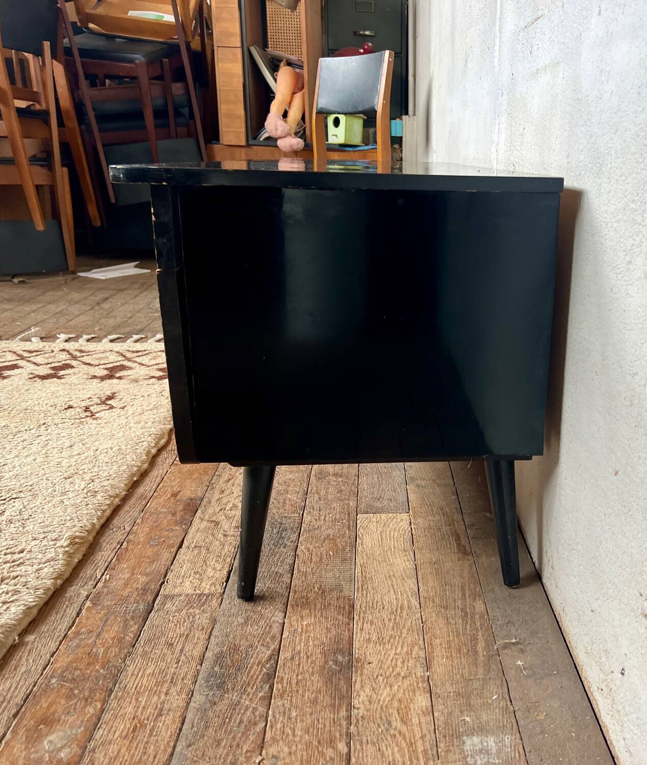 Two-tone vintage TV cabinet sideboard