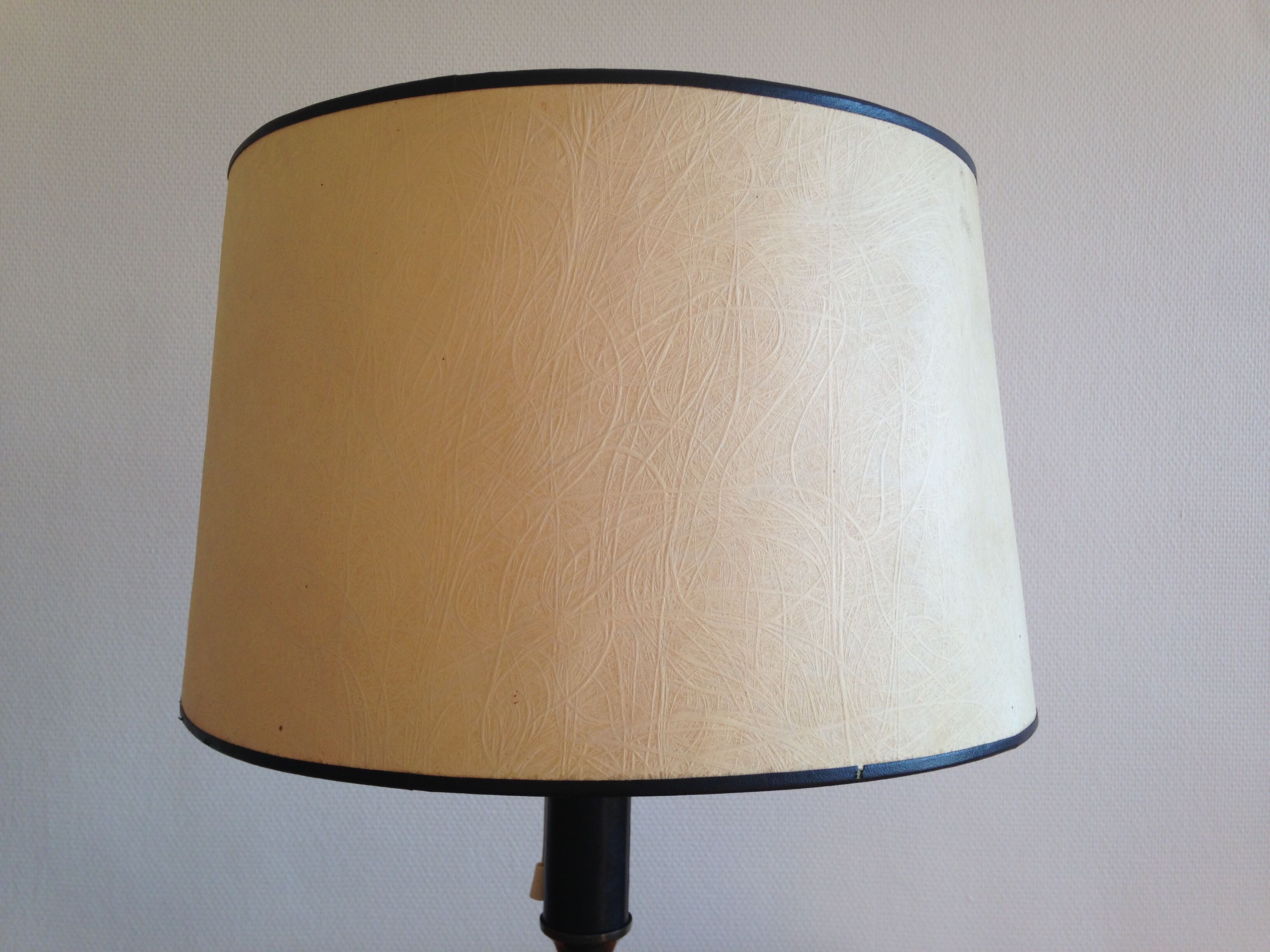 Great lamp to ask  brass, leather and paper 1950