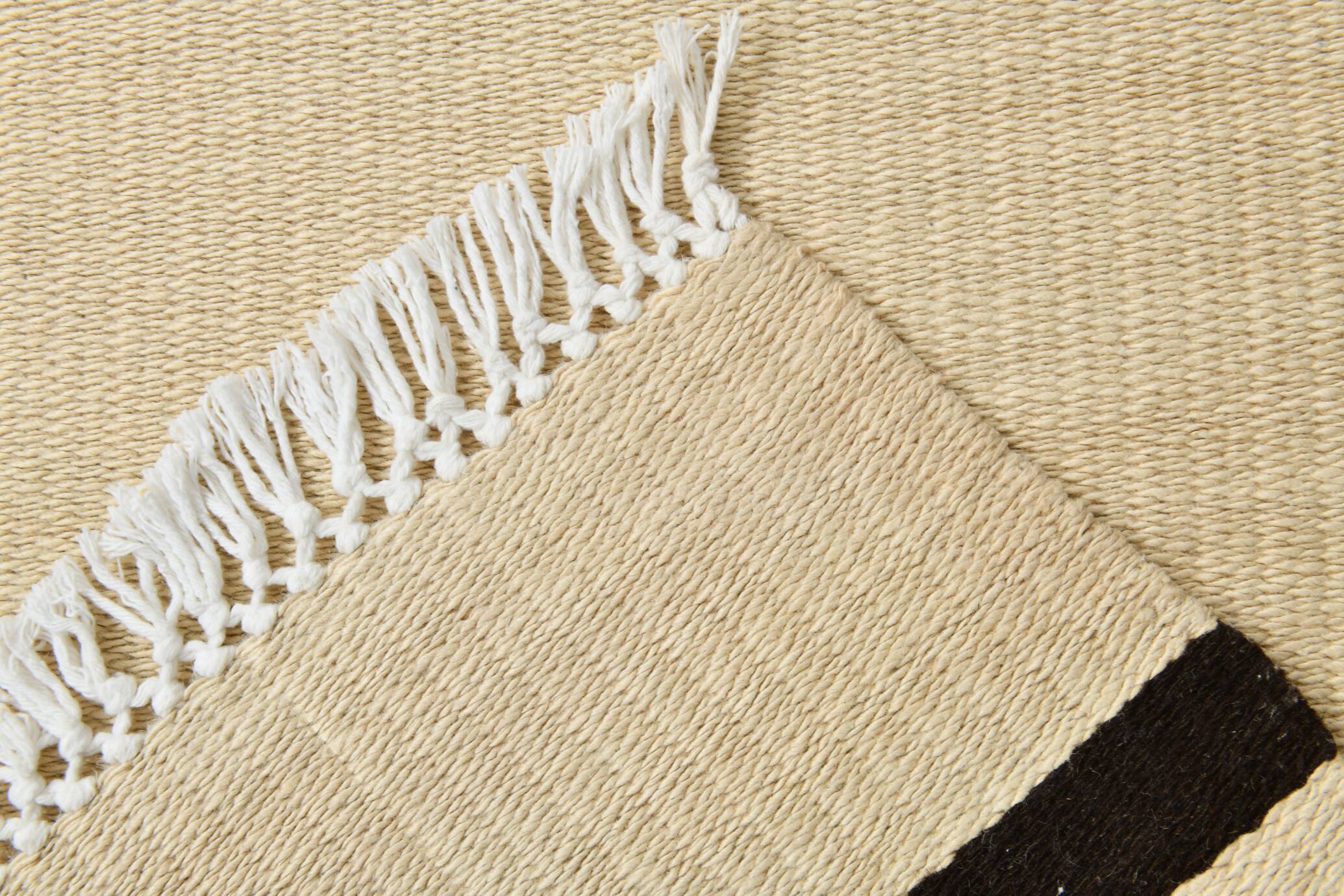 2x9 Handmade Hemp Runner Rug 75x282Cm