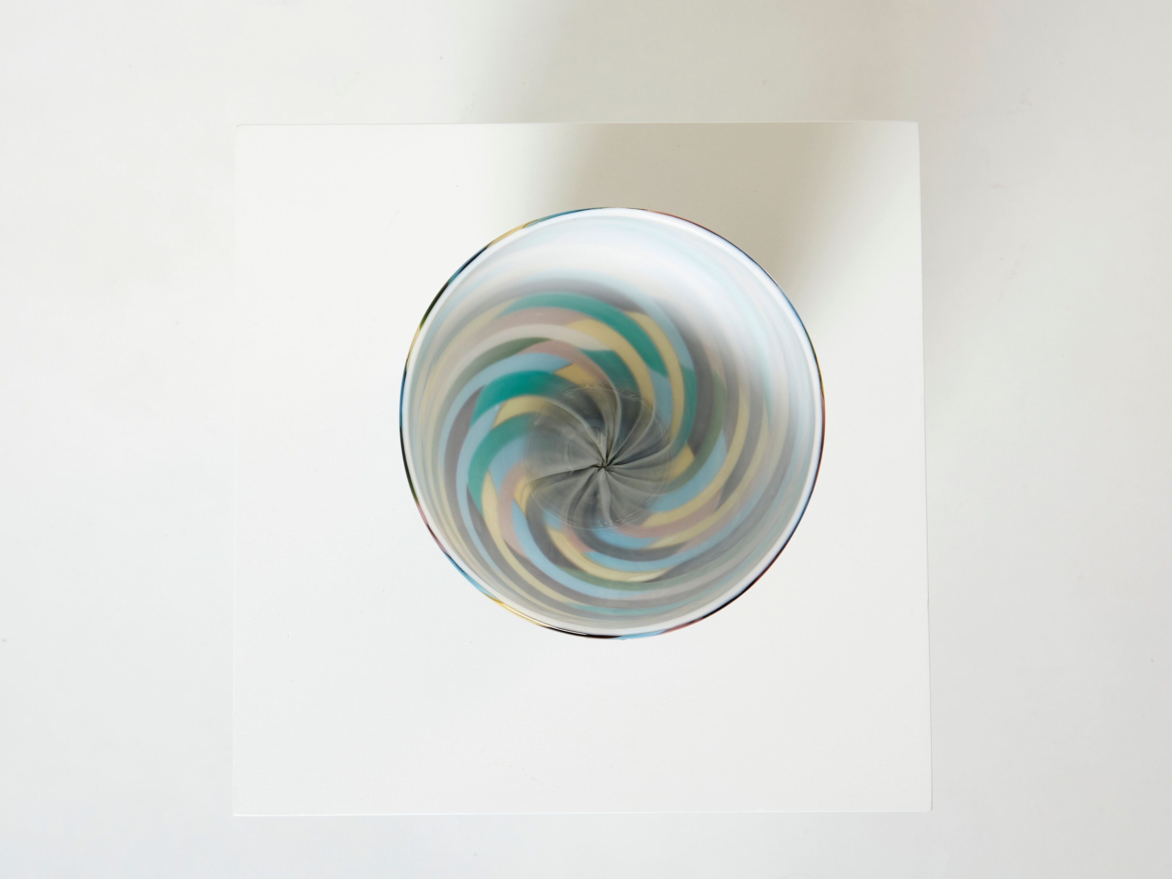 Laura de Santillana for Venini blown glass vase Klee 1984